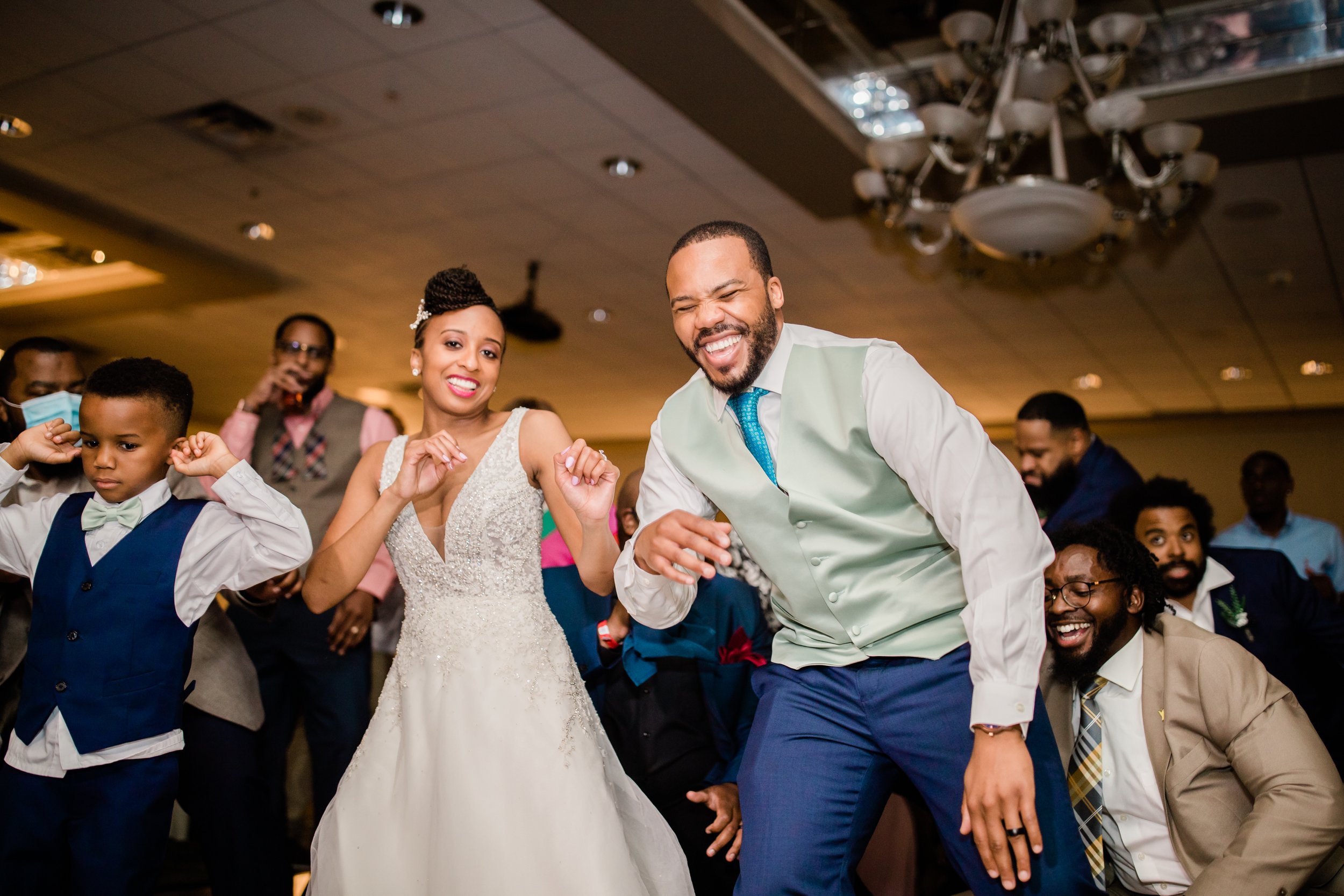 Best Turf Valley Wedding Photography and Videography shot by Megapixels Media -111.jpg