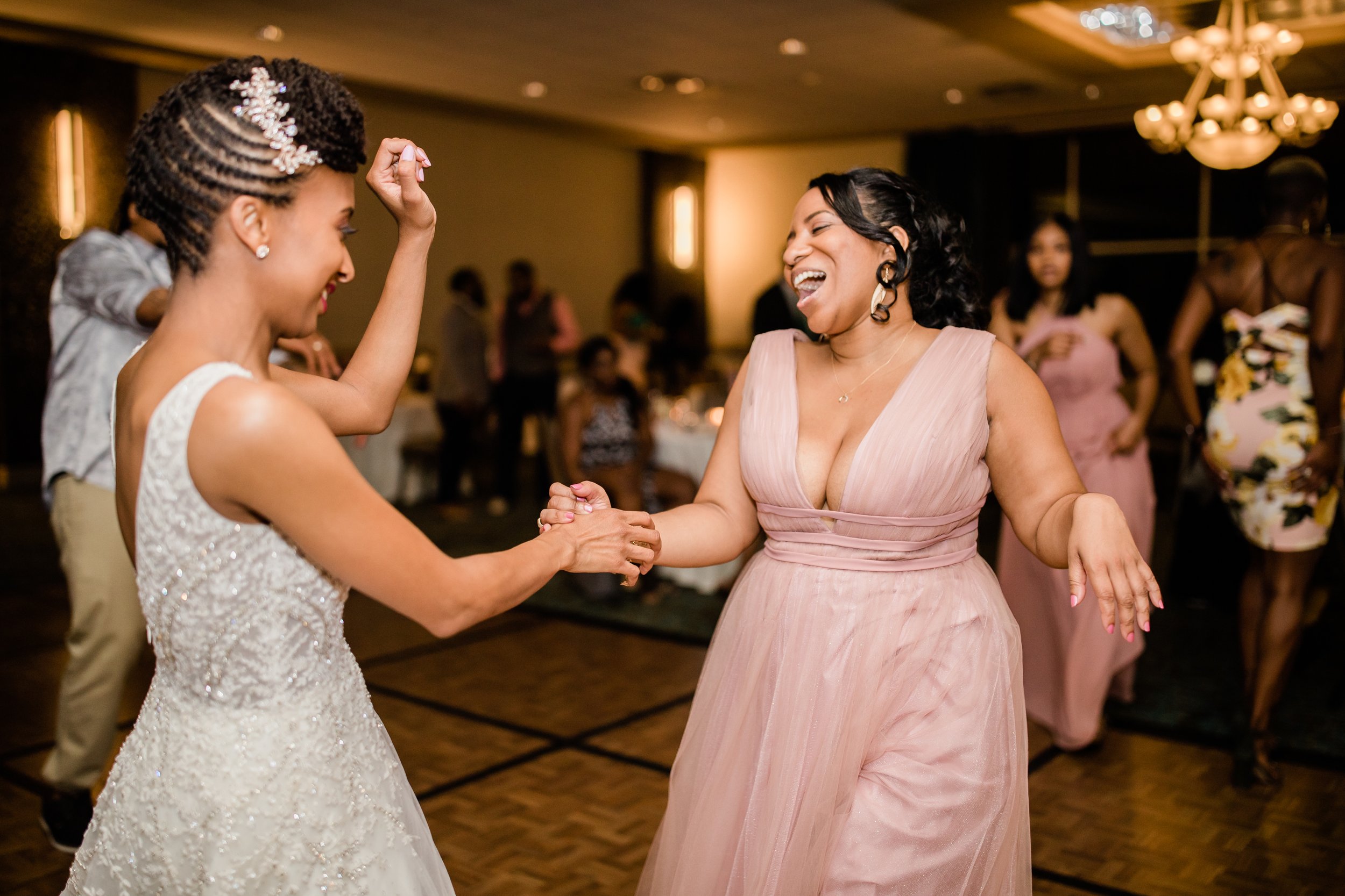 Best Turf Valley Wedding Photography and Videography shot by Megapixels Media -125.jpg