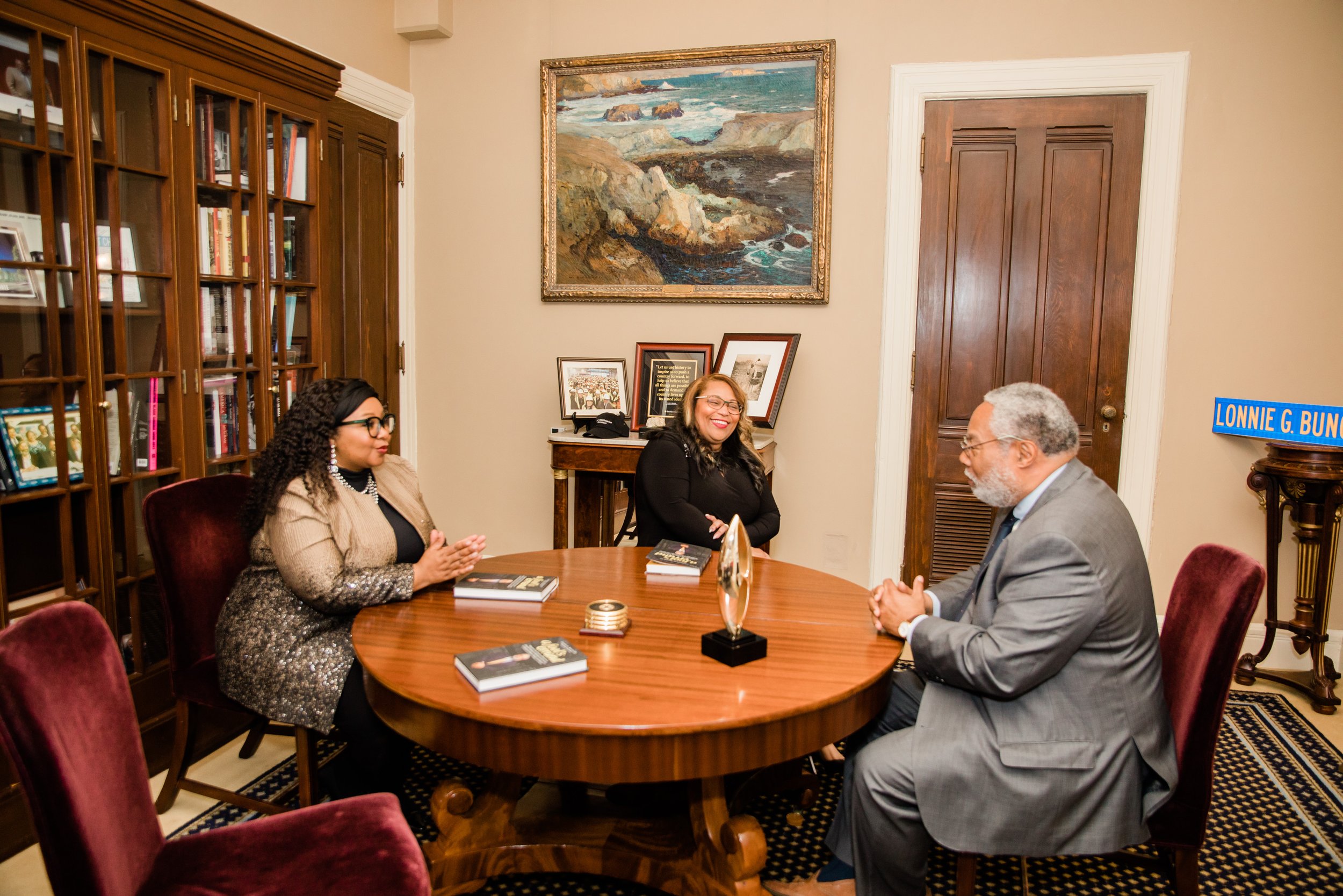 Meeting Lonnie Bunch at the Smithsonian Castle with AAAM-6.jpg
