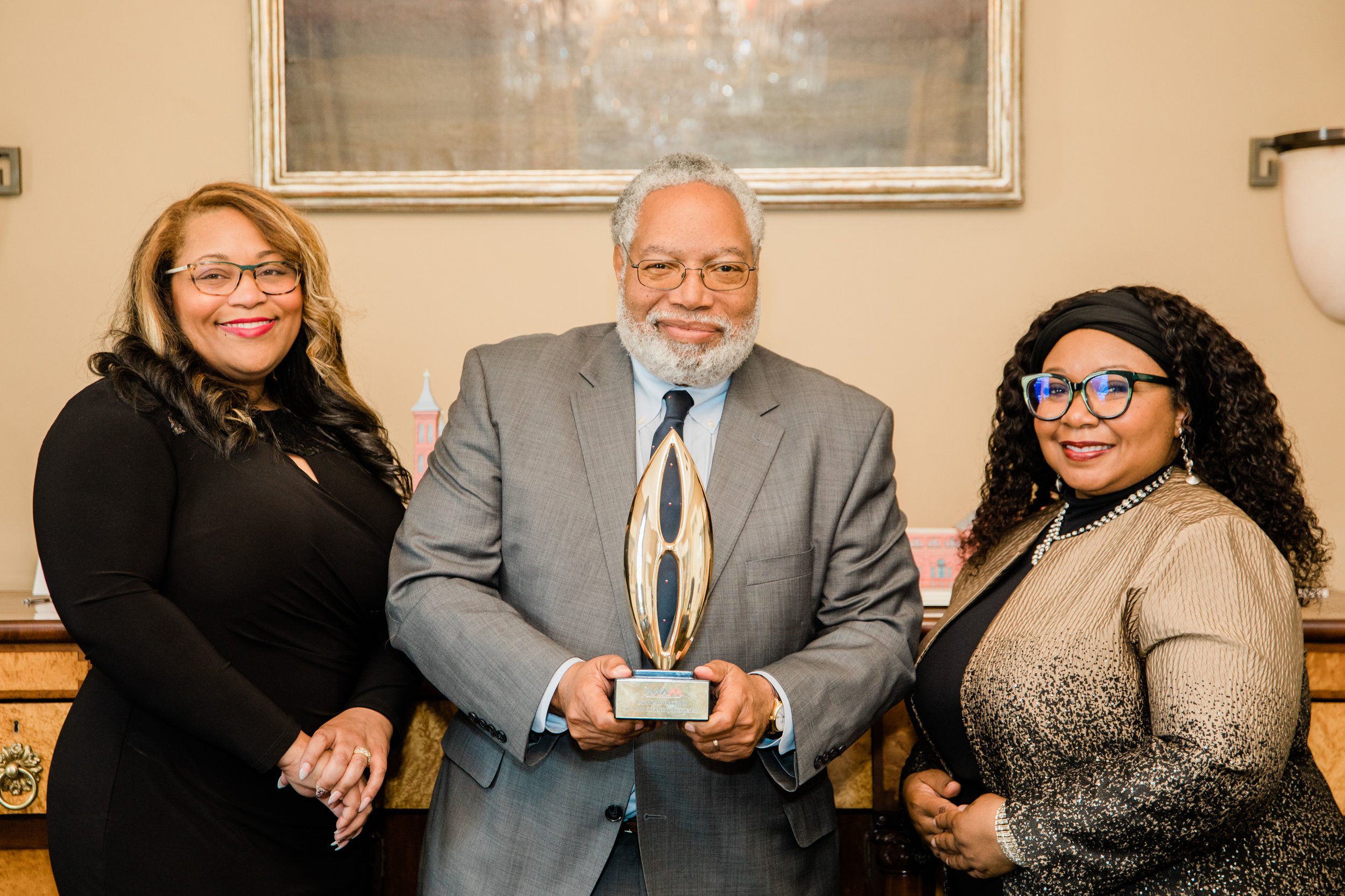 Meeting Lonnie Bunch at the Smithsonian Castle with AAAM-10.jpg