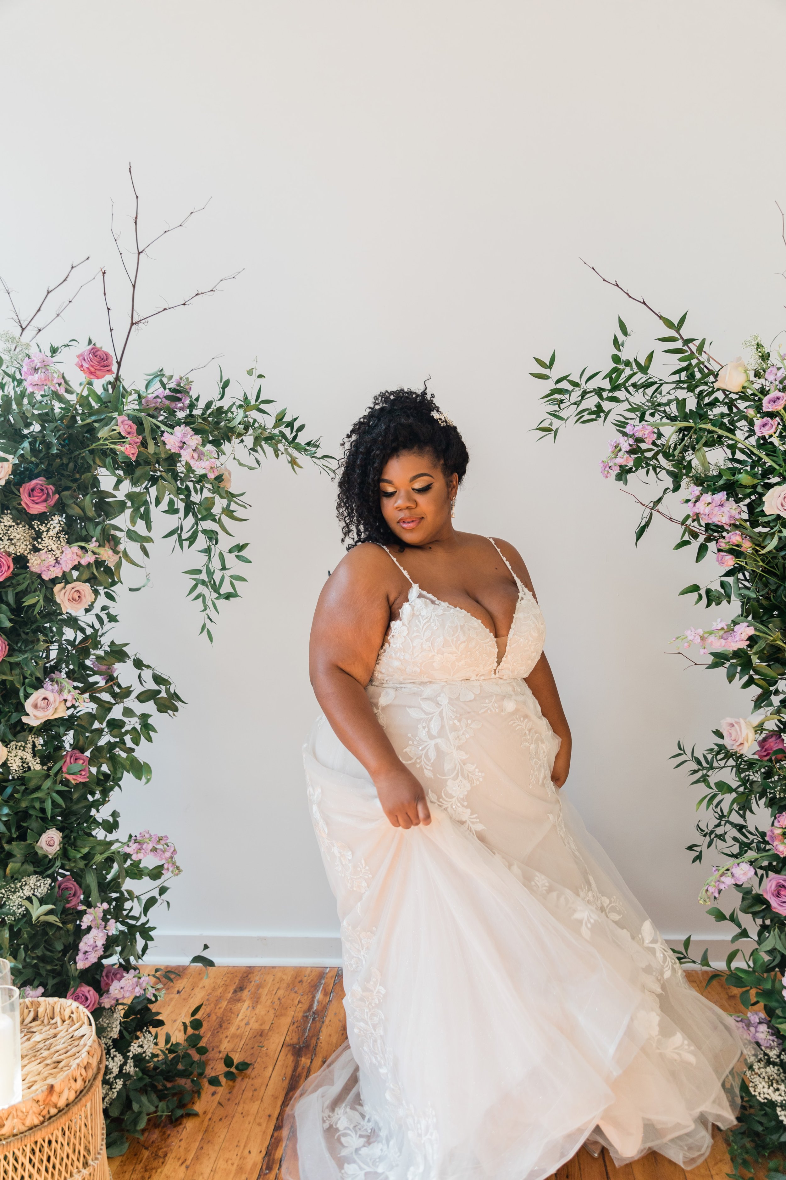 Beautiful Black Curvy Bride Posing Tips Megapixels Media Elite Design House-9.jpg