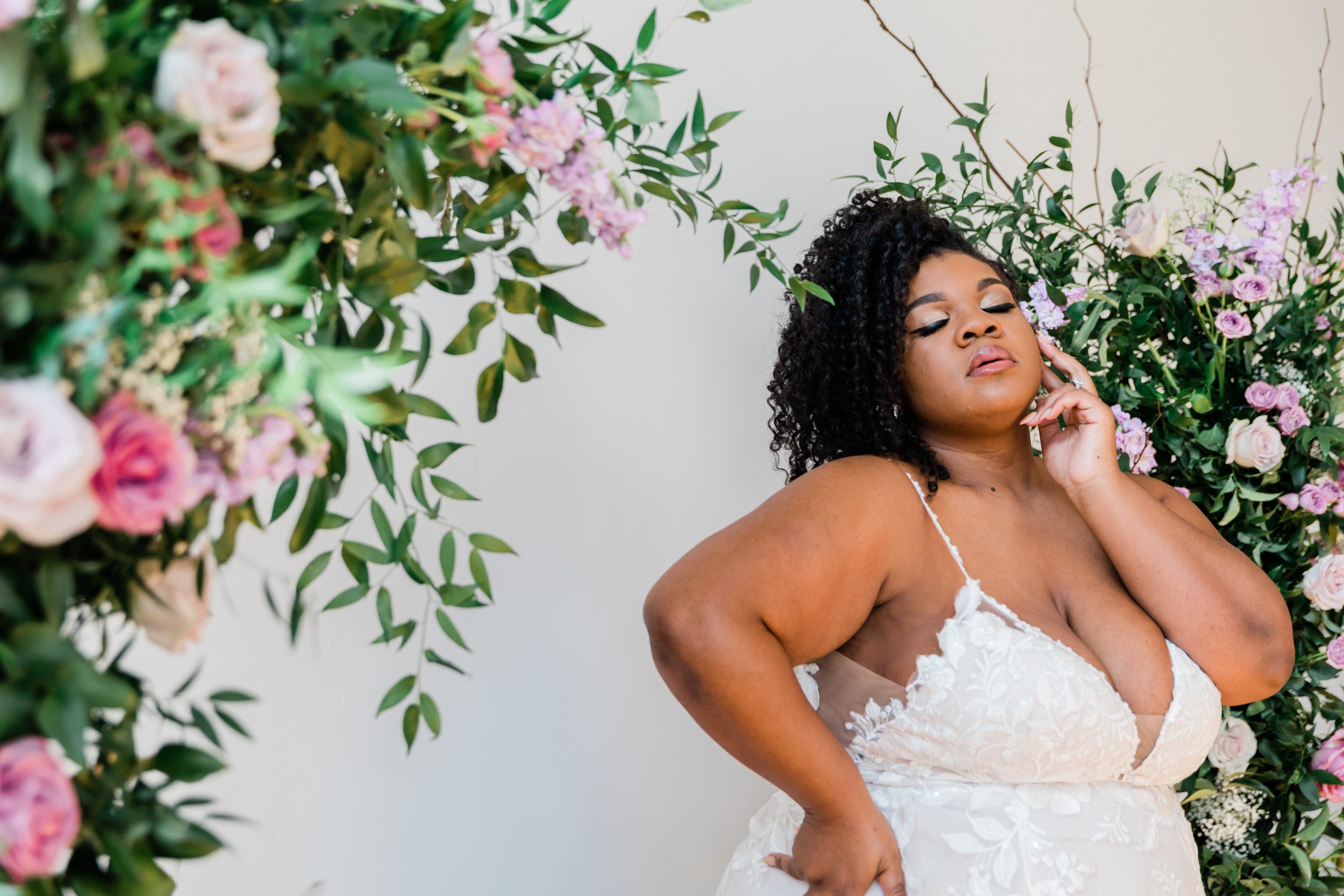 Beautiful Black Curvy Bride Posing Tips Megapixels Media Elite Design House-12.jpg