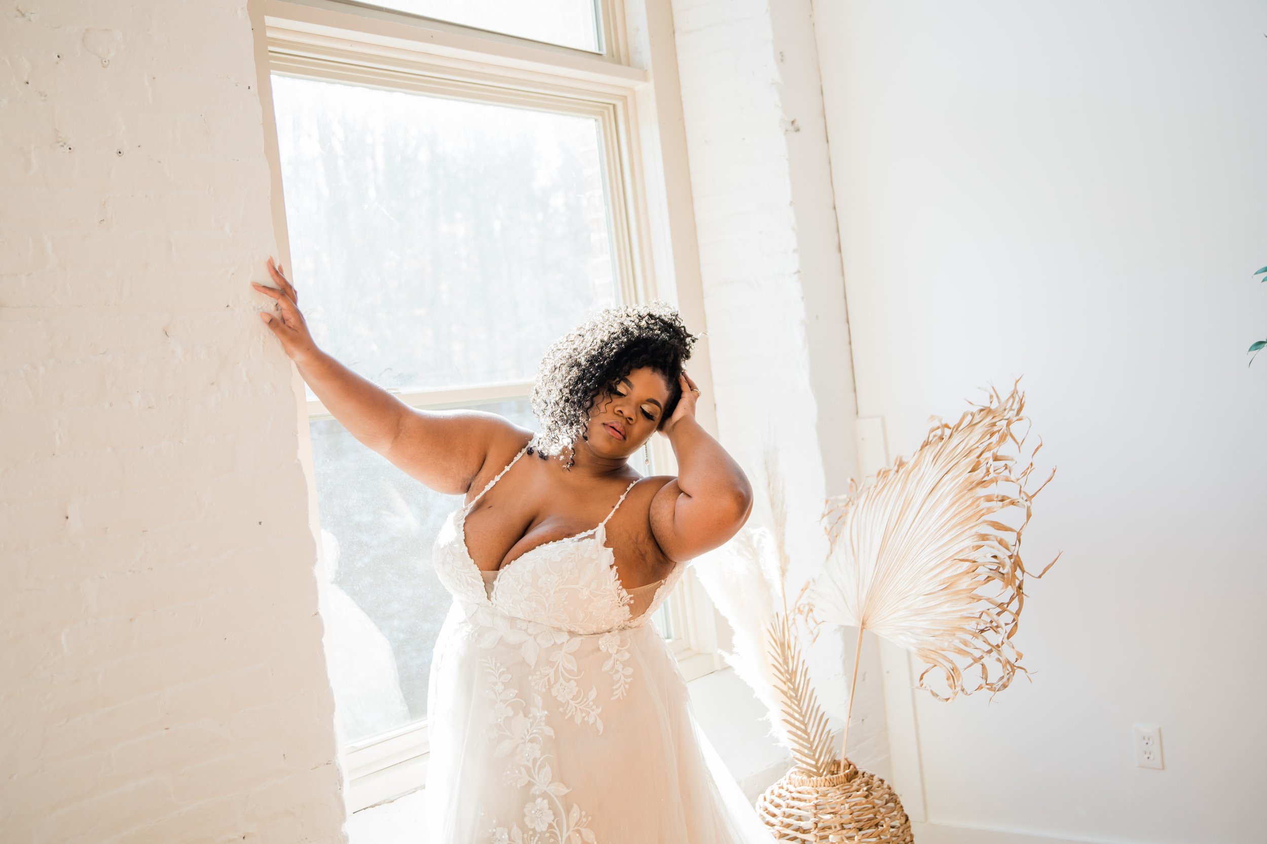 Beautiful Black Curvy Bride Posing Tips Megapixels Media Elite Design House-32.jpg