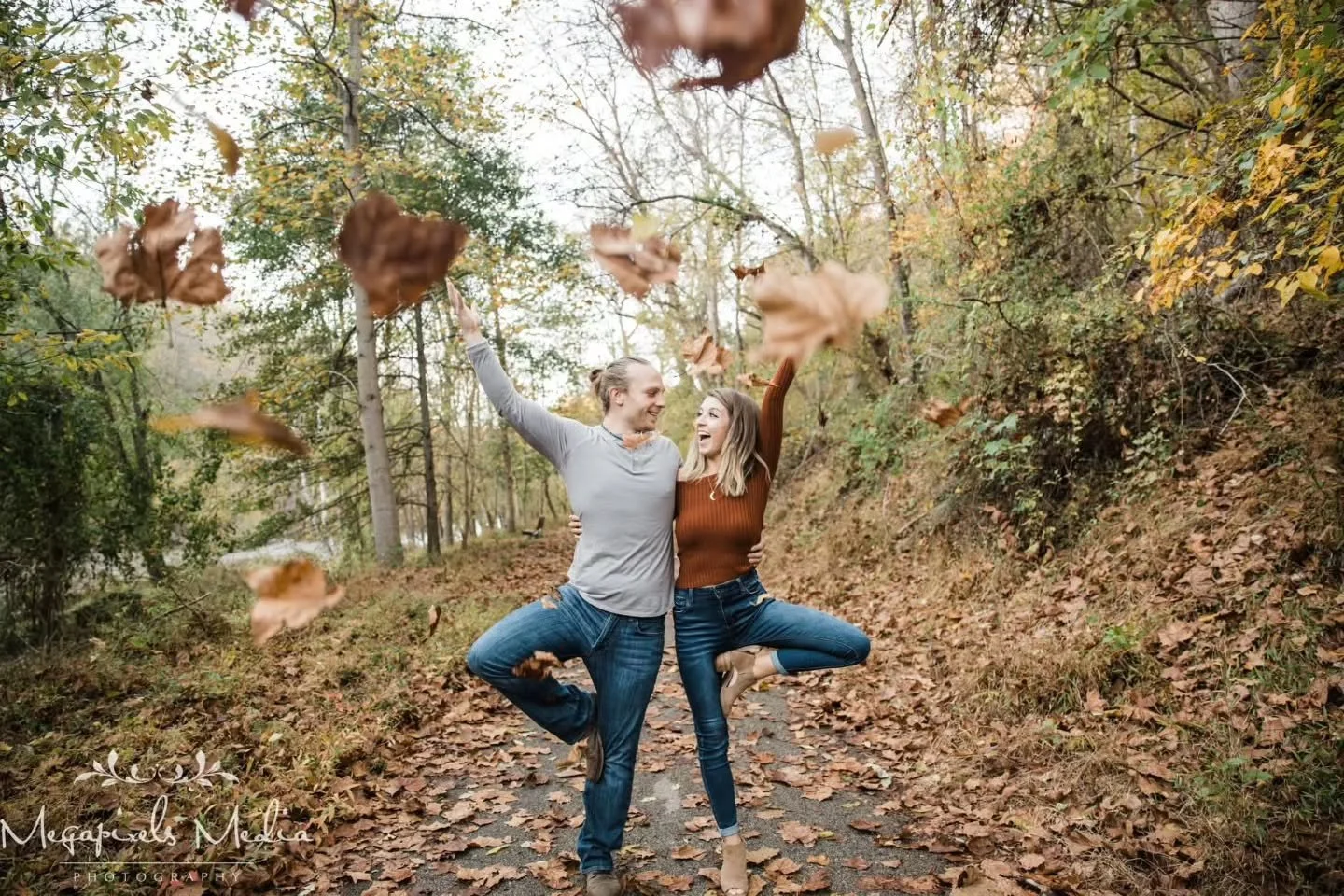 🍁 Happy Fall Yall! 🍂 
We're officially in our favorite season for photo sessions and we already have some exciting events lined up! Time slots for Mini Sessions on 10/18 will be available  soon! Stay tuned 😁
#MegapixelsMedia.com
