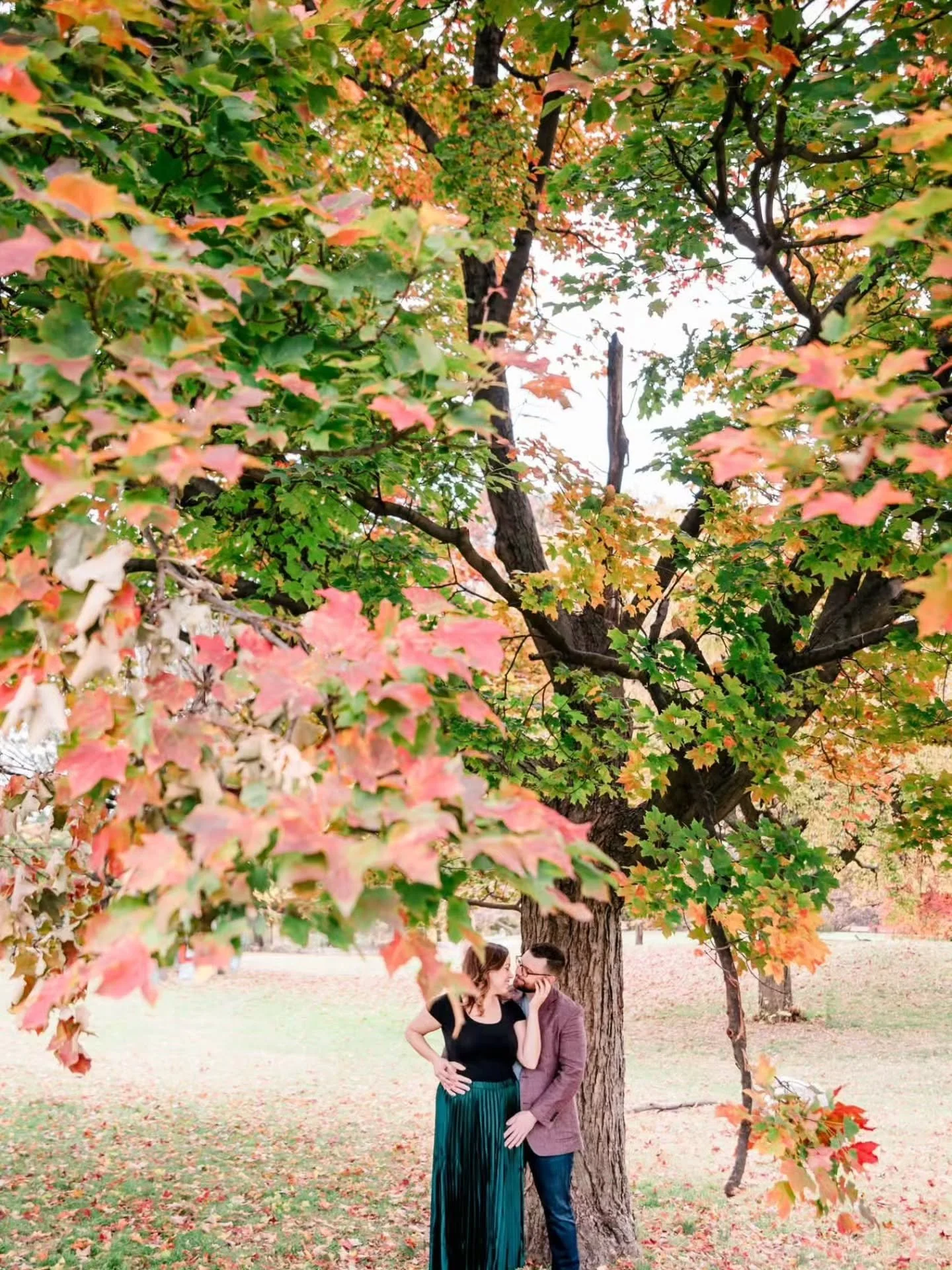 Peak fall in Baltimore will always be a favorite 🍁
#megapixelsmedia.com 
.
.
.
#MegapixelsMedia  #blackfemalephotographer #marylandweddingphotographer #marylandvideographer #baltimoreweddingphotographer #blackweddingphotographer #marylandfamilyphoto
