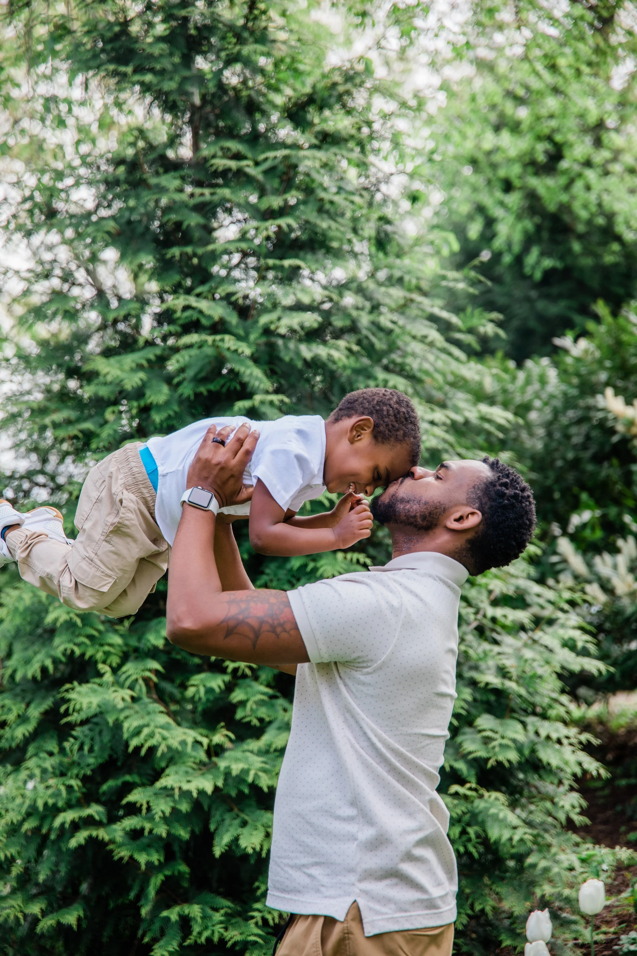 Best Maternity and Family Photographer in Baltimore is Megapixels Media Photography Sherwood Gardens-36.jpg