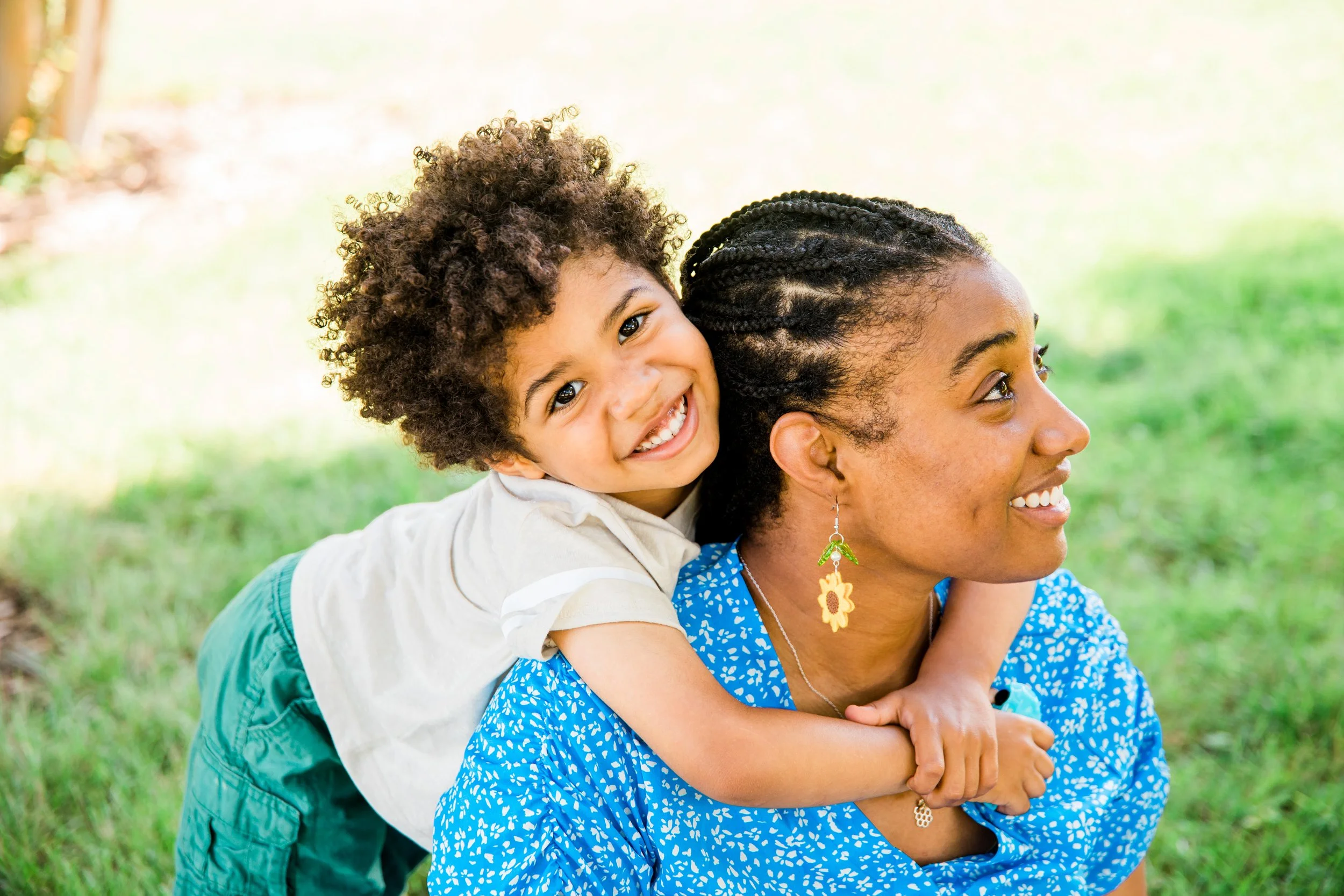 Cute Family Photography Ideas at Cylburn Arboretum Megapixelsm Media -13.jpg