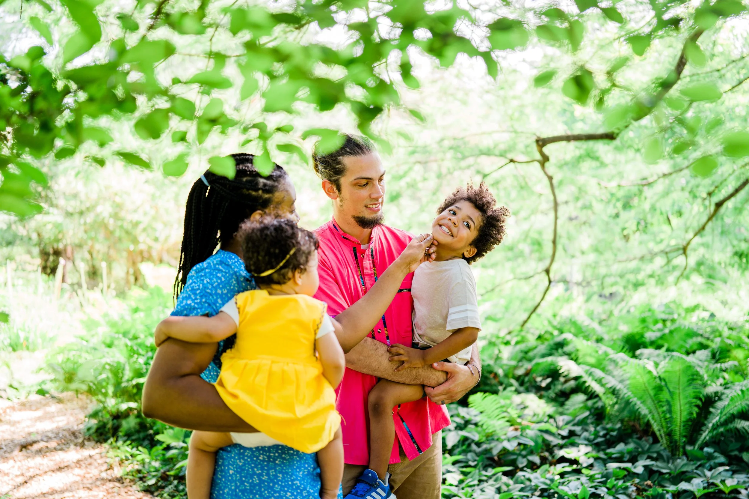 Cute Family Photography Ideas at Cylburn Arboretum Megapixelsm Media -21.jpg