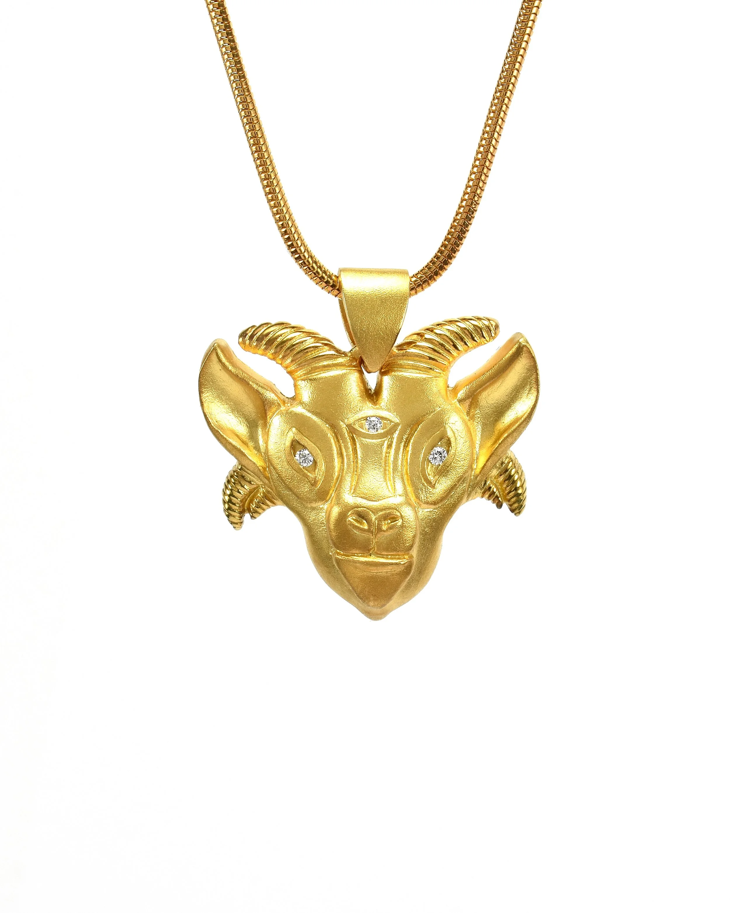 Golden Goat head on .JPG