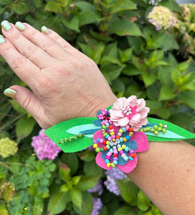 Corsage/Boutinonniere Making w/ Bike Prom and Hot Glue Creux
