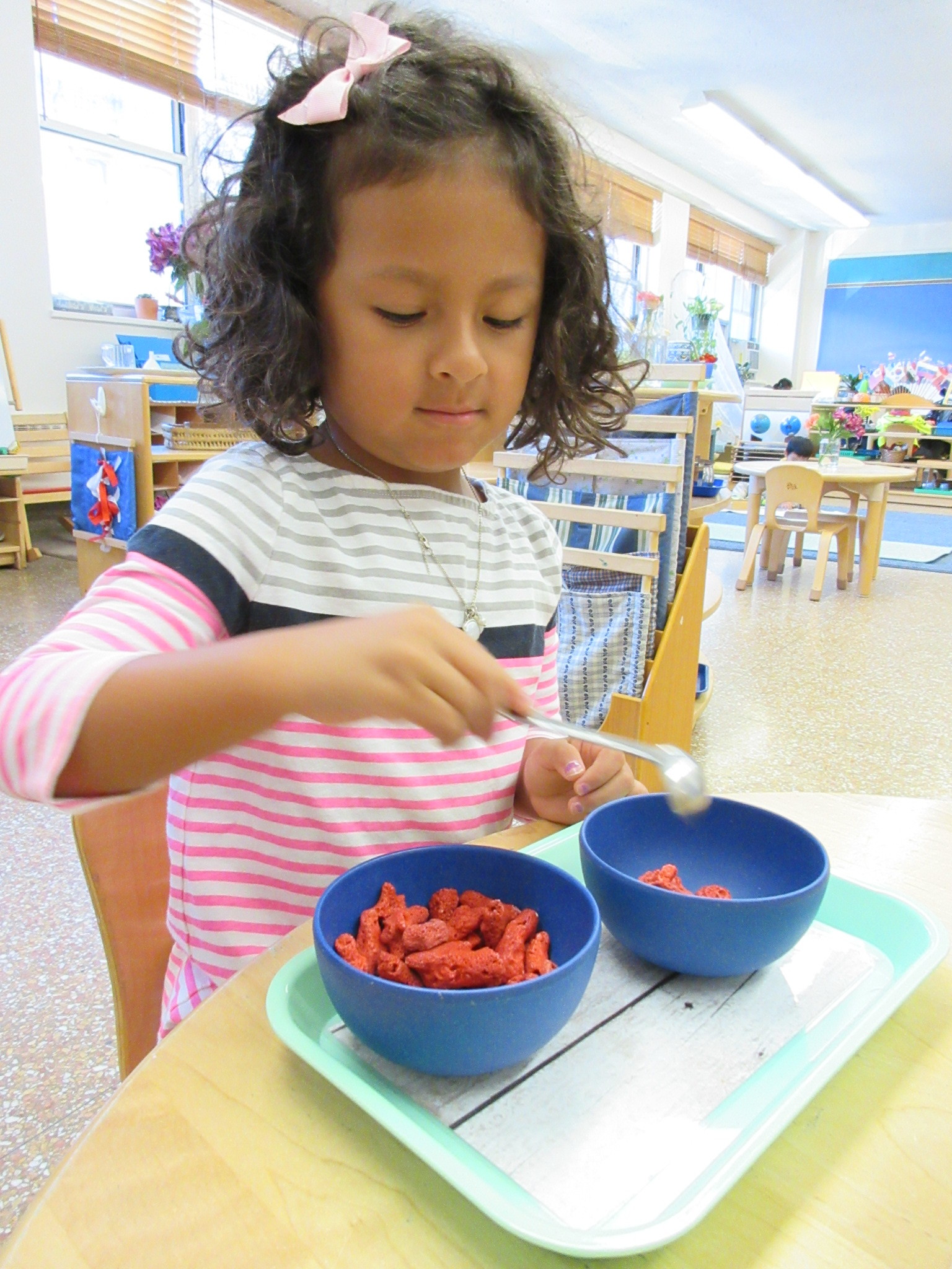 Transferring coral with a spoon