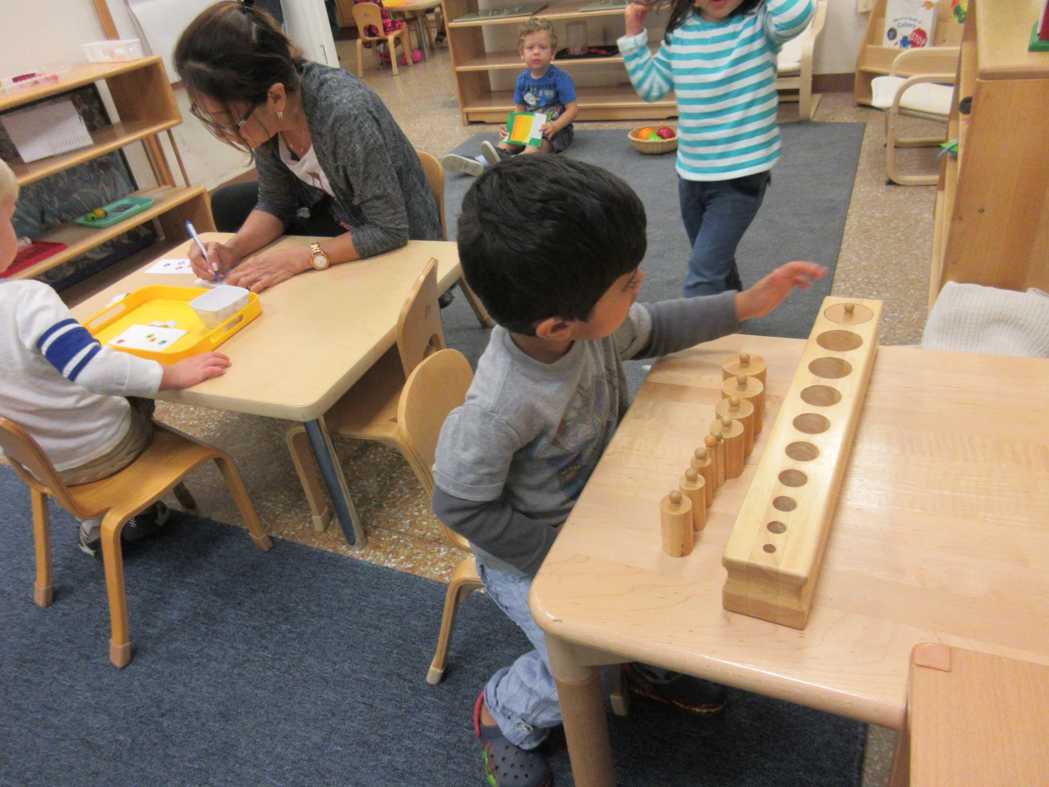 Working on size differences with the knobbed cylinders