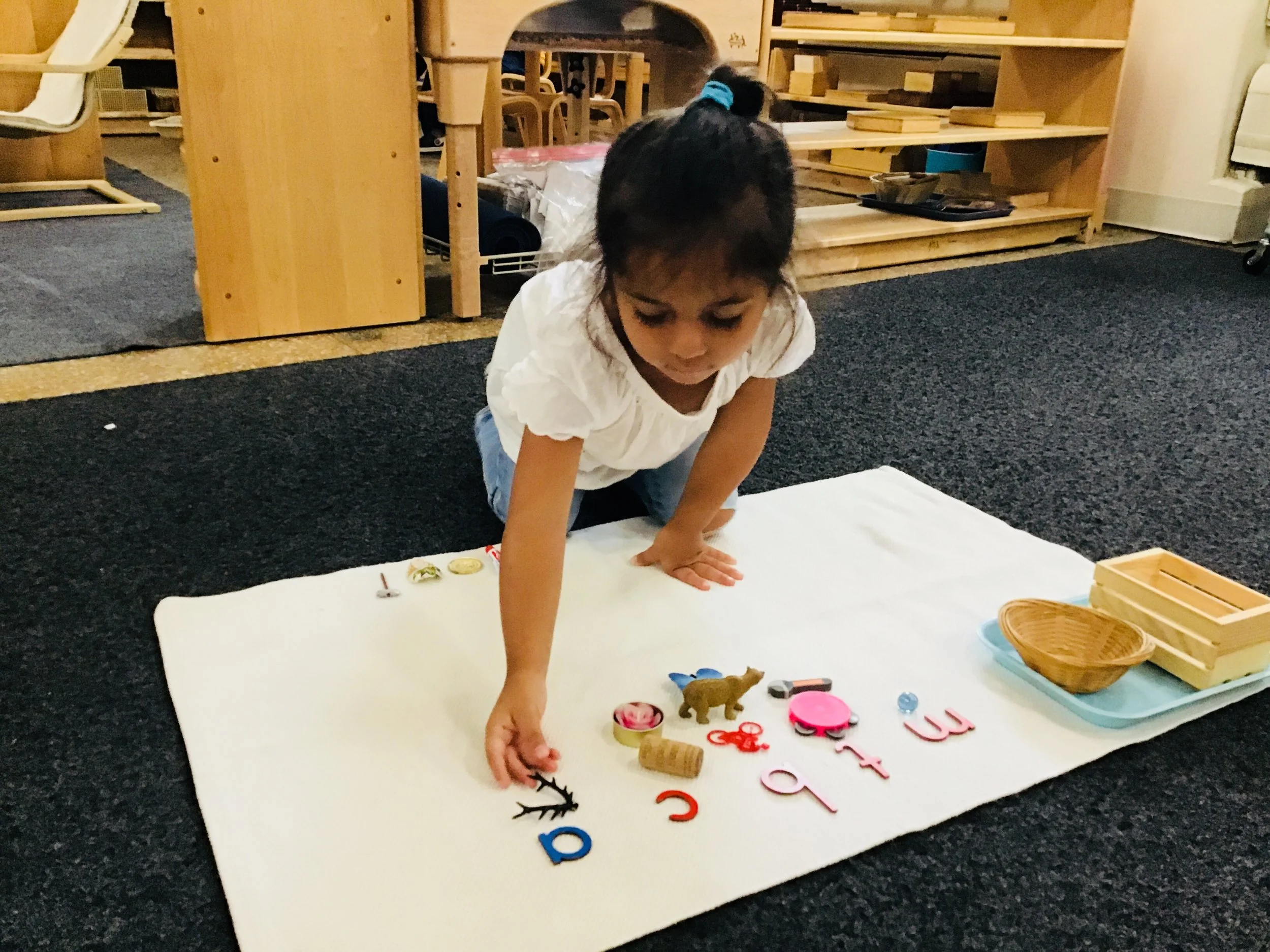 Initial sounds with objects!