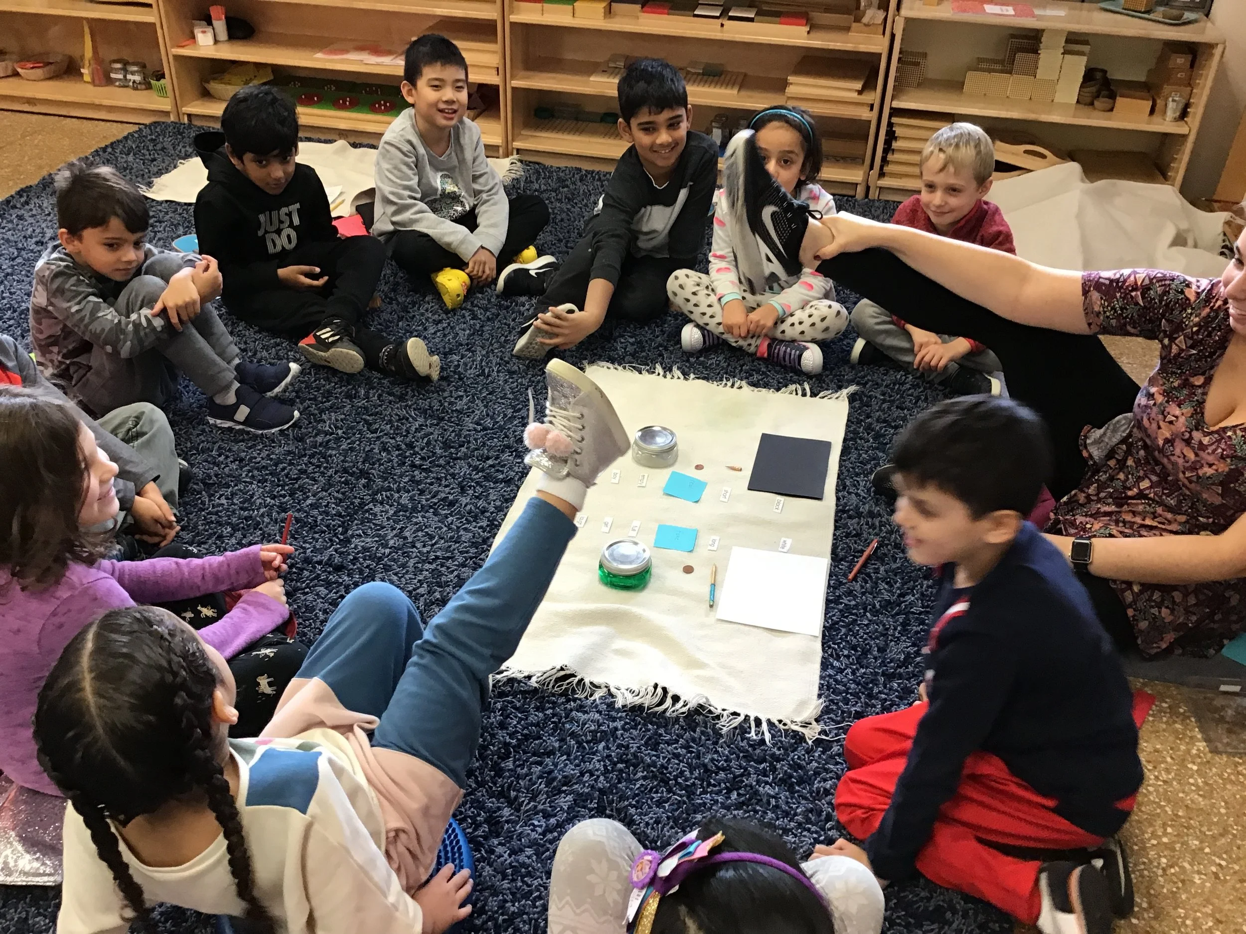 Small and big foot! Antonyms lesson!