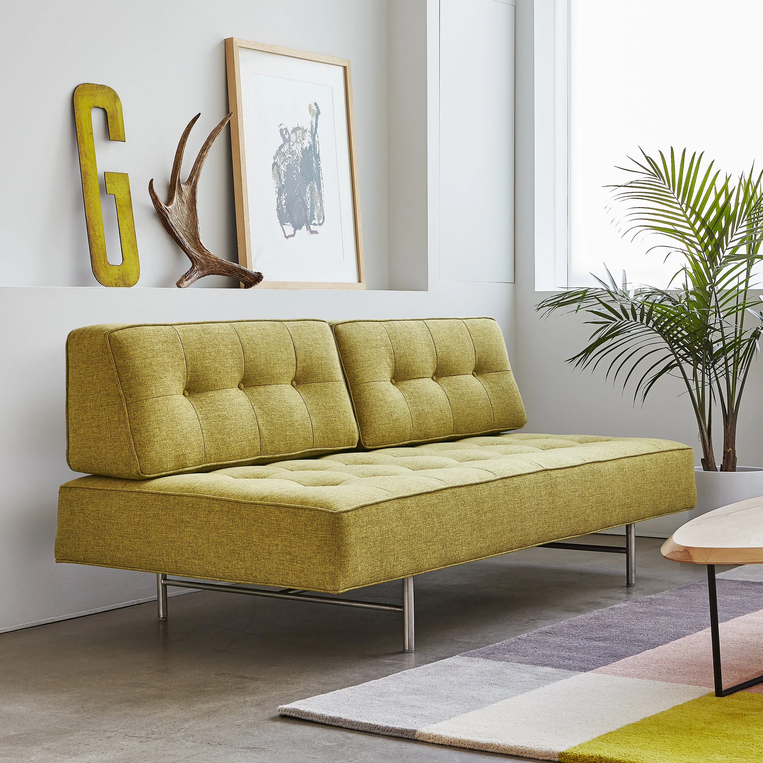 Bedford Lounge - Bayview Dandelion - L01.jpg