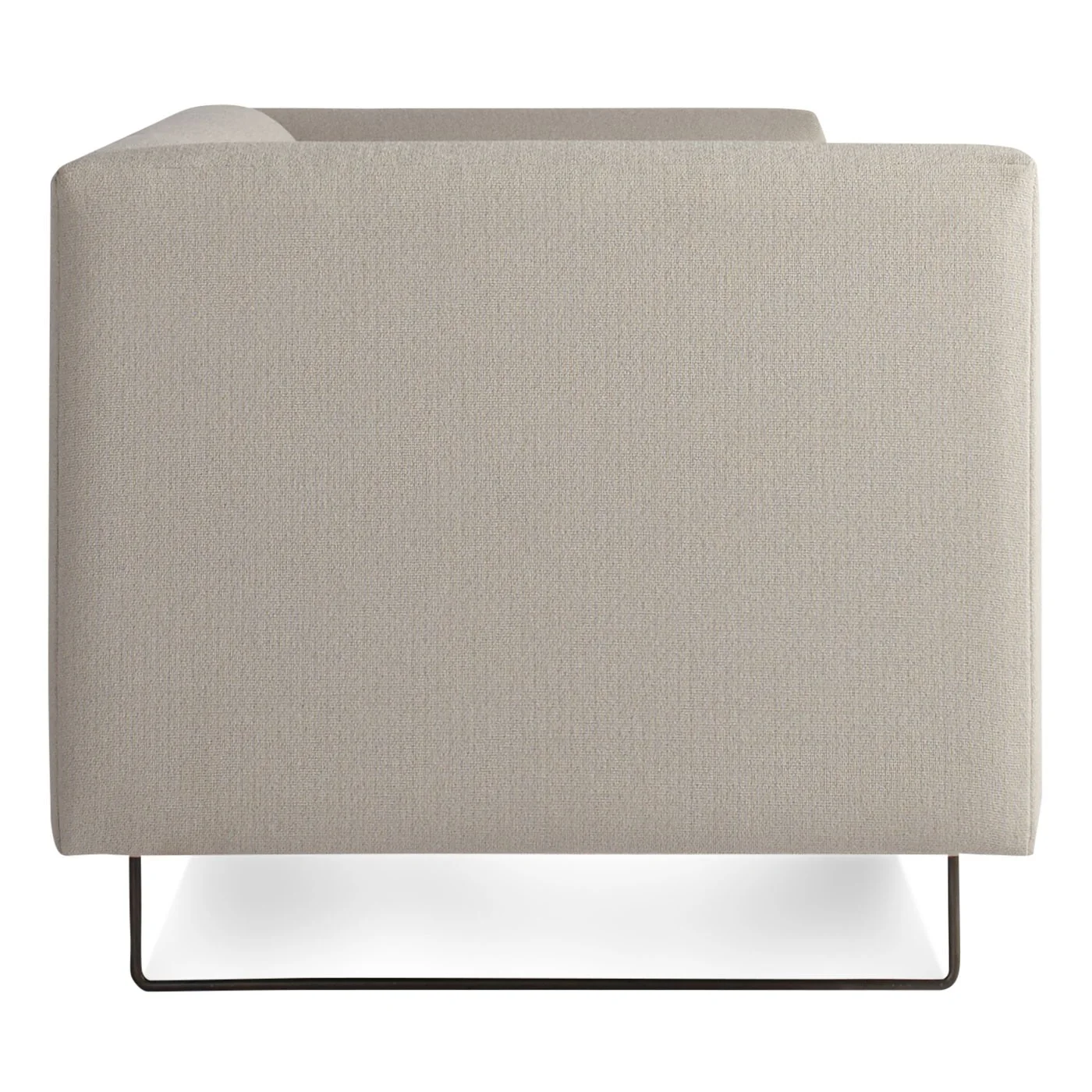 bo1-sfwarm-gy_bonnie-sofa-condit-silver-grey-side.jpg