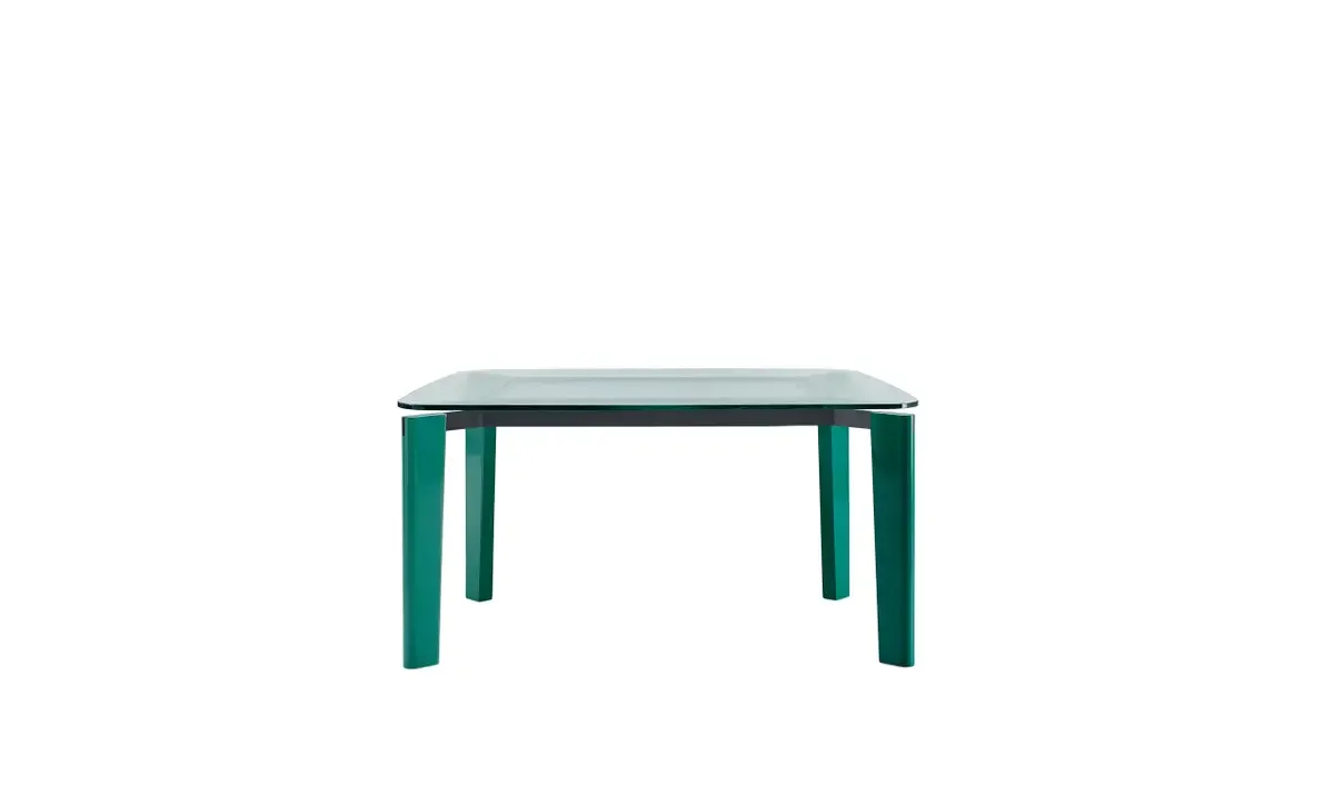 Slider_1_380_bebitalia_table_Oskar_02_1.webp