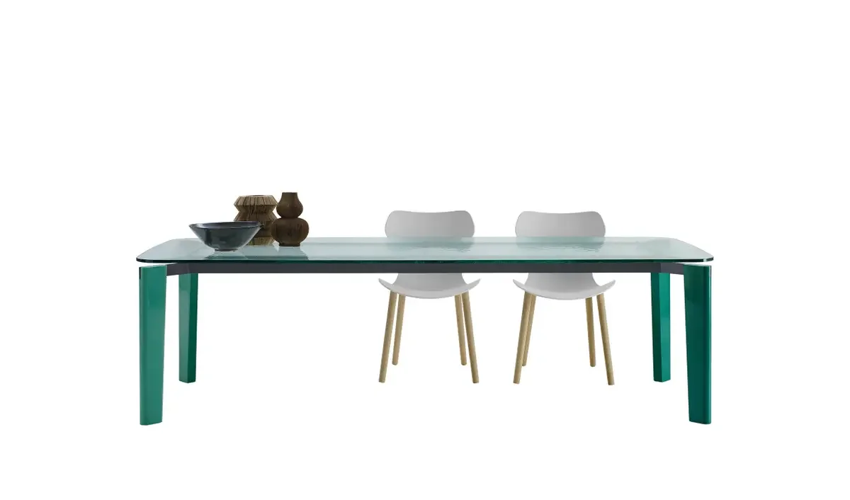 Slider_4_380_bebitalia_table_Oskar_05_1.webp