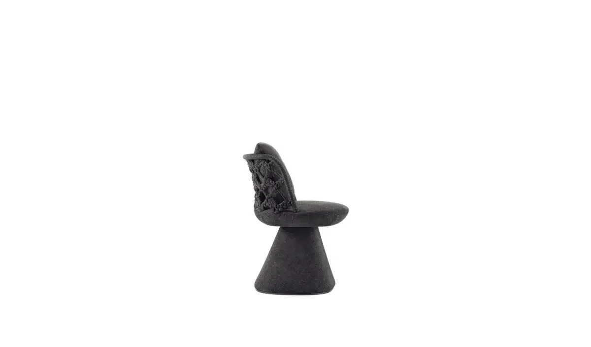 Slider_4_444888_bebitalia_chair_Flair-O-Couture_05.webp