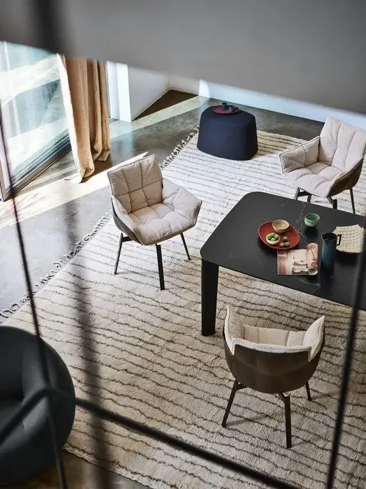 Gallery_1_380_bebitalia_chair_Husk_A-03.webp