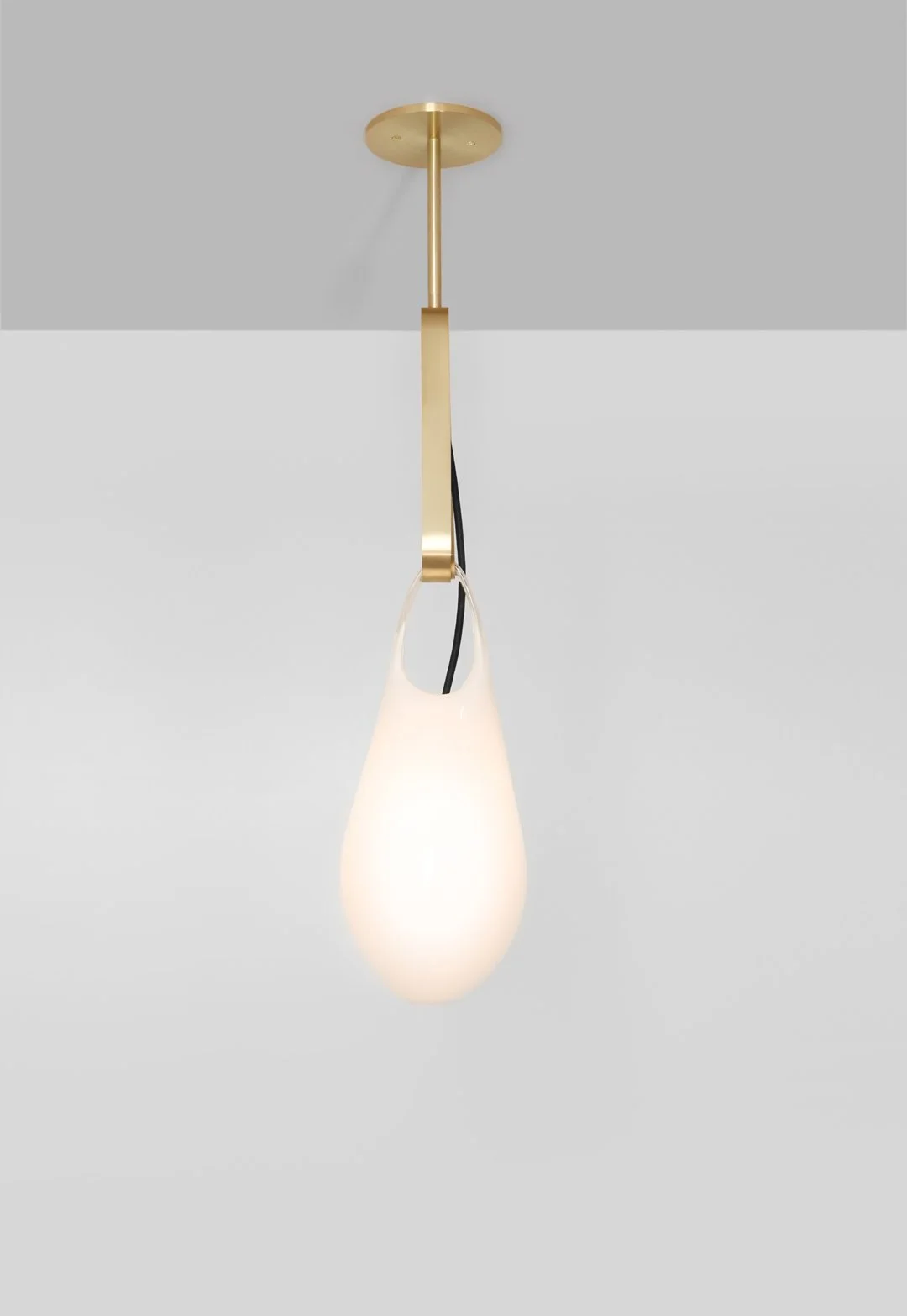 SkLO_Hold_Pin_Pendant_LT368WHTB_2_1080.jpg