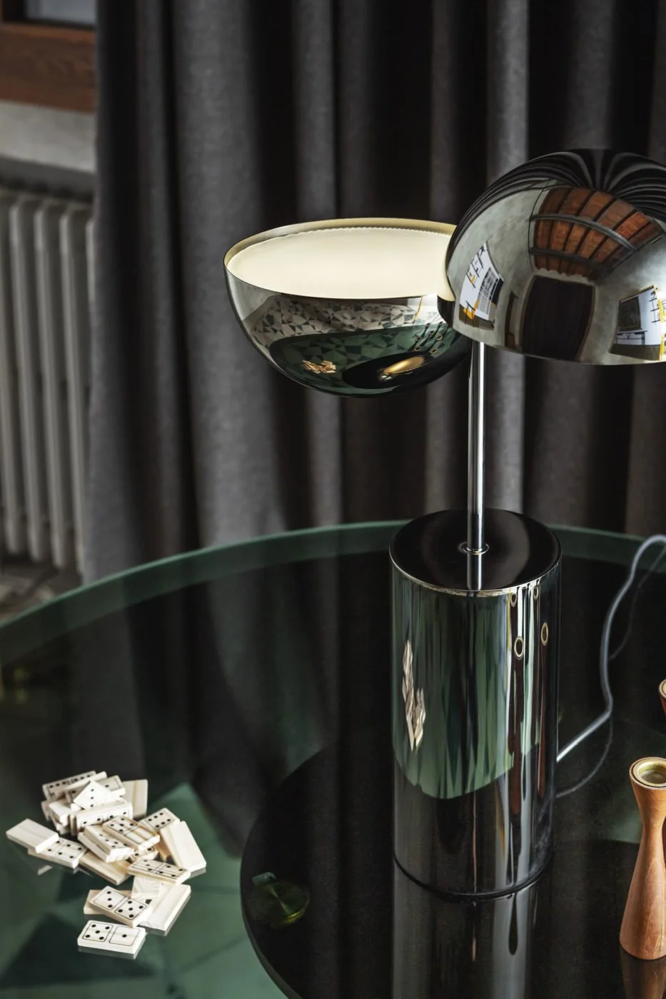 Elisabeth_table_metal01-933x1400.jpg