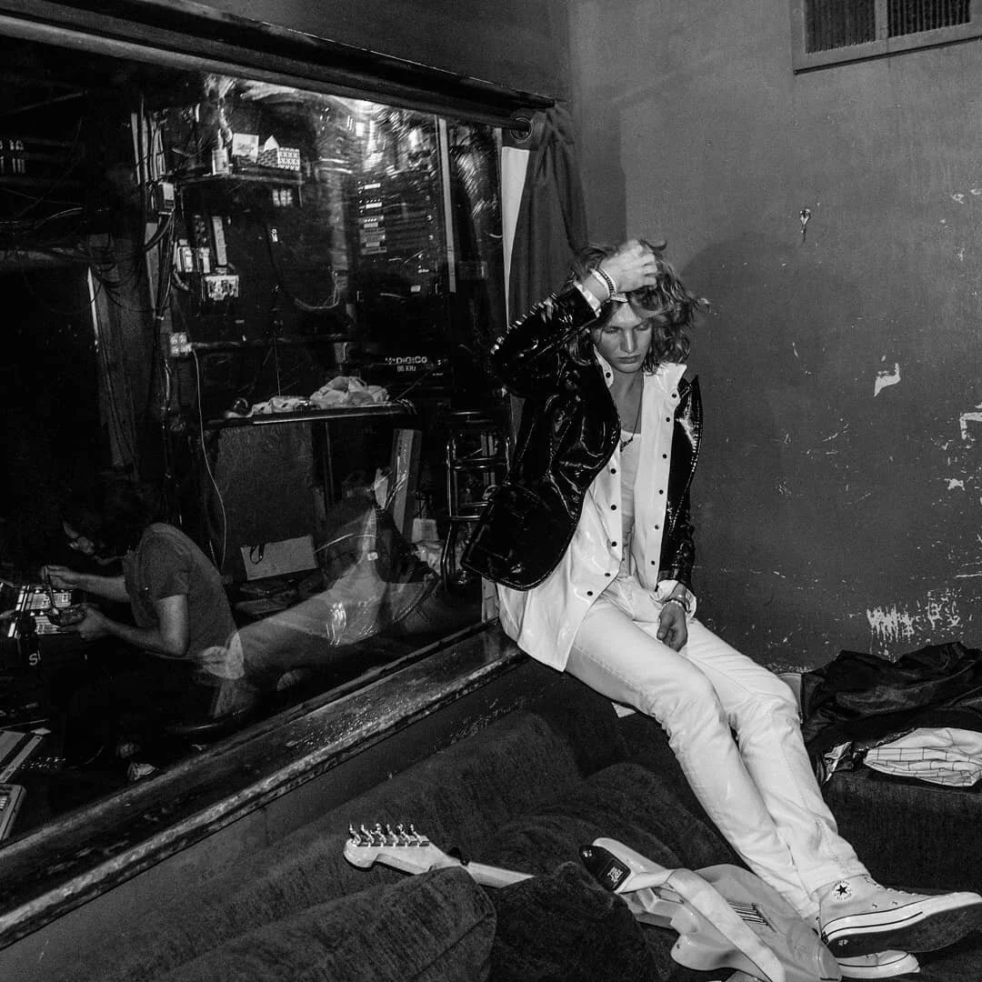 When LA gets a hold of your vinyl...
.
.
Rex wearing my Men's vinyl tuxedo shirt and jacket -photo and styling by @georgiamtrpls
.
#buynow #la #mensfashionweek #2019 #menswear #rockstars #groovy #hollywood #lax #musician #drummer #dj #songwriter #pro