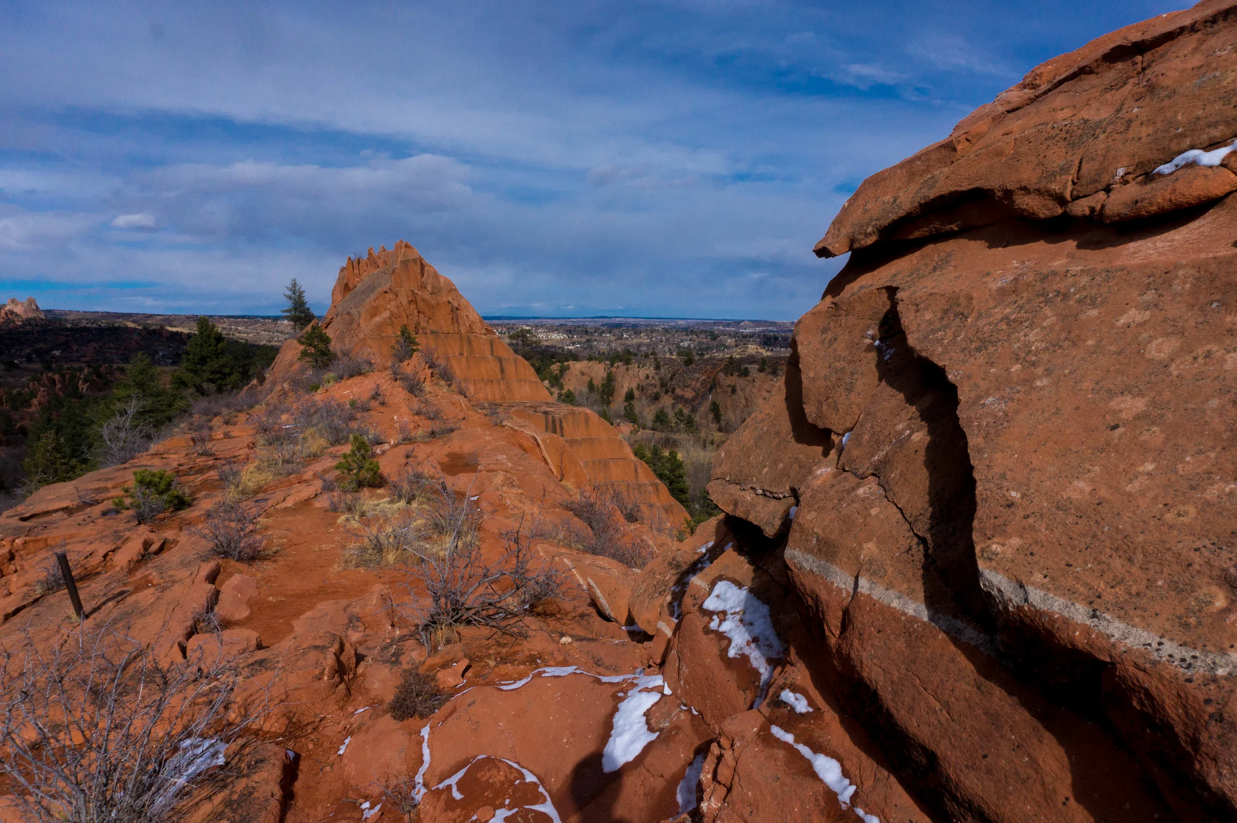 RedRocksOpenSpaceCloseupFromandFarPry.jpg