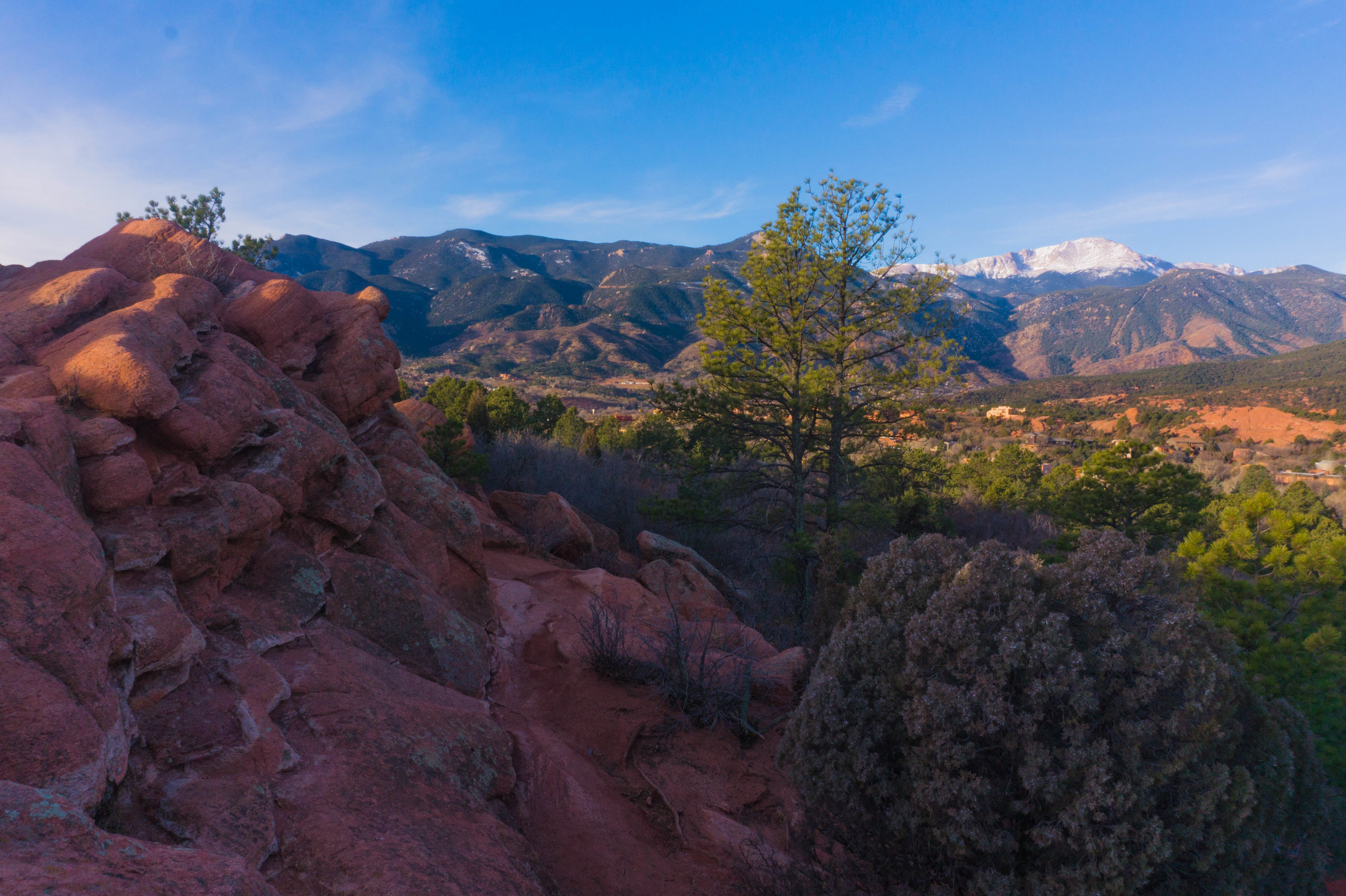 Red Rocks at GOG with Peak Peak in back.jpg