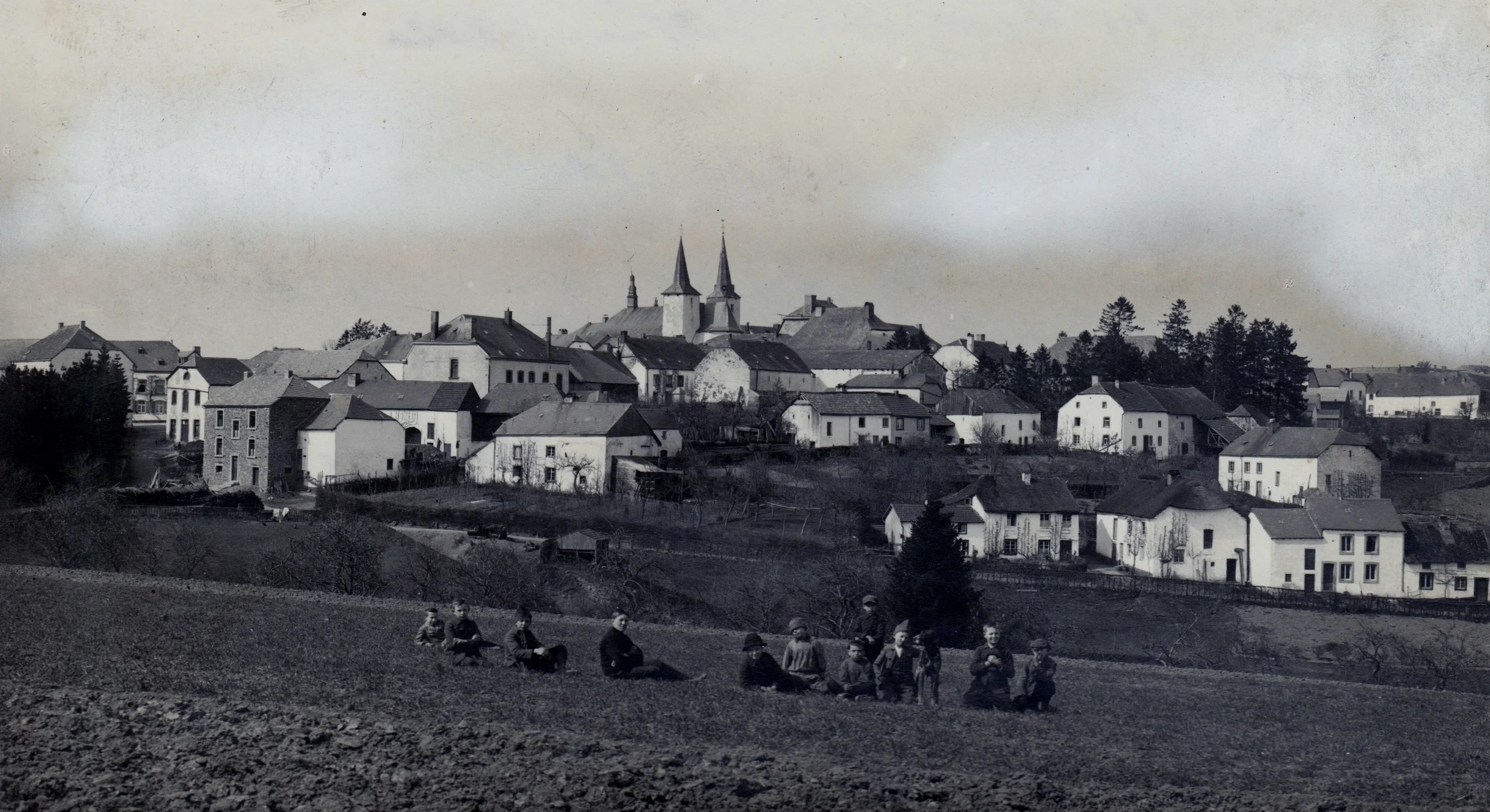Pre-WWII postcard view of Hosingen from Steinmauer Hill