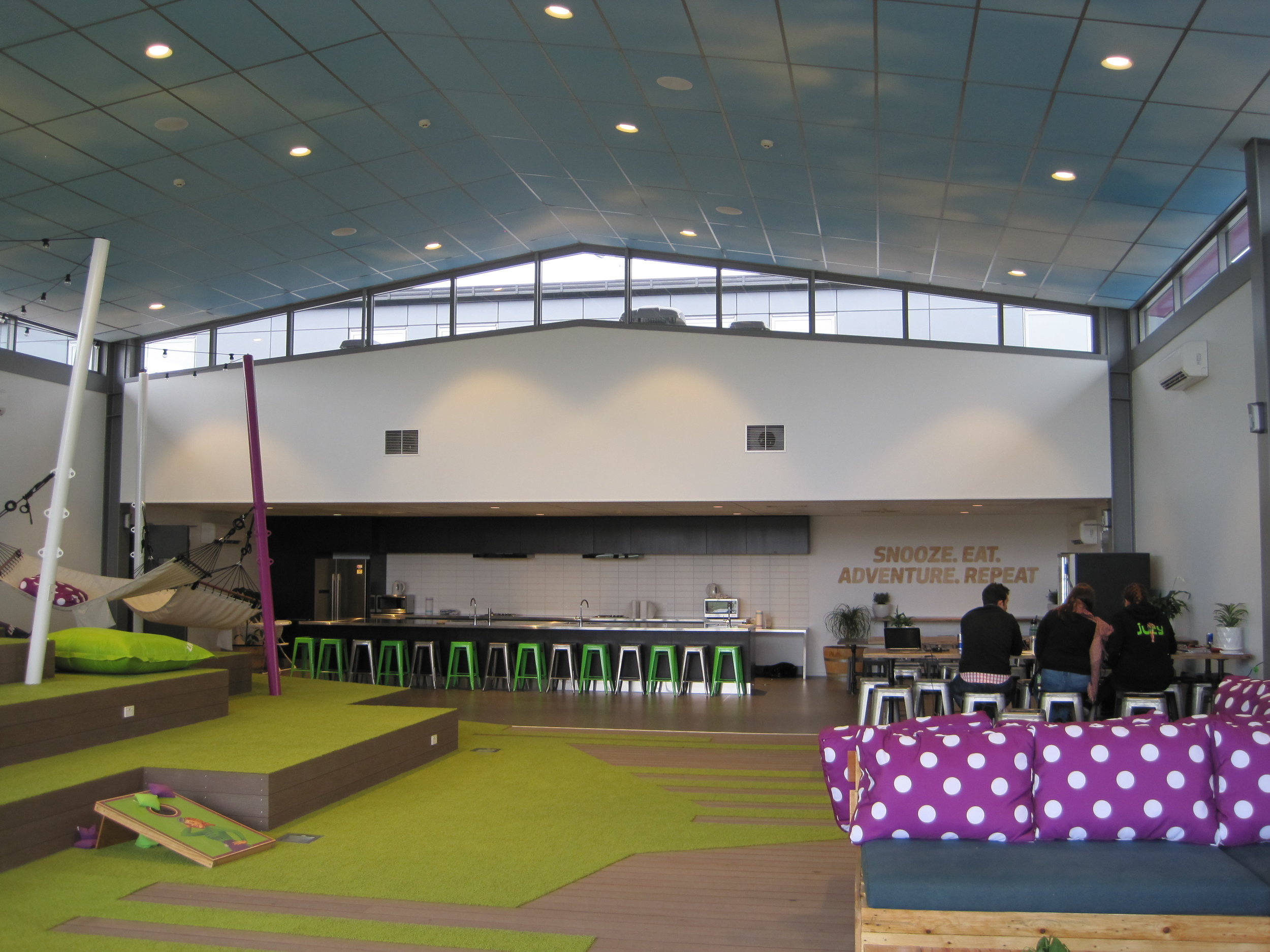 Jucy Snooze Christchurch Communal Hanger