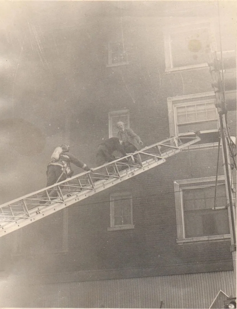 Valencia Fire - Rescue of residents