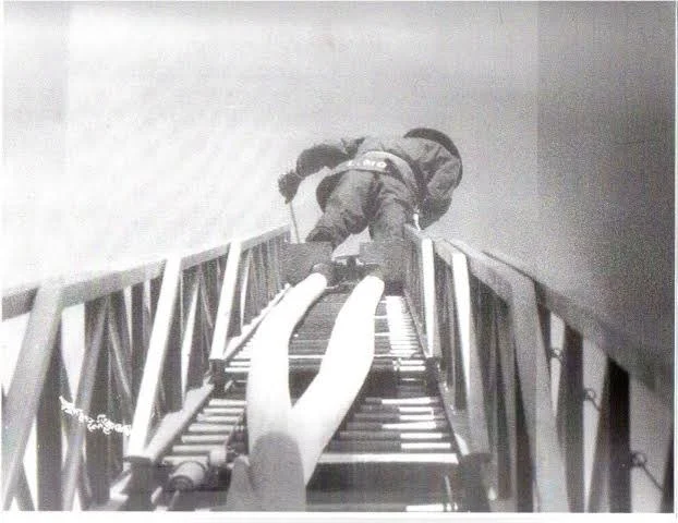 DUTCH MORGAN DIRECTING LADDER PIPE AT VALENCIA HOTEL FIRE 3-4-1977