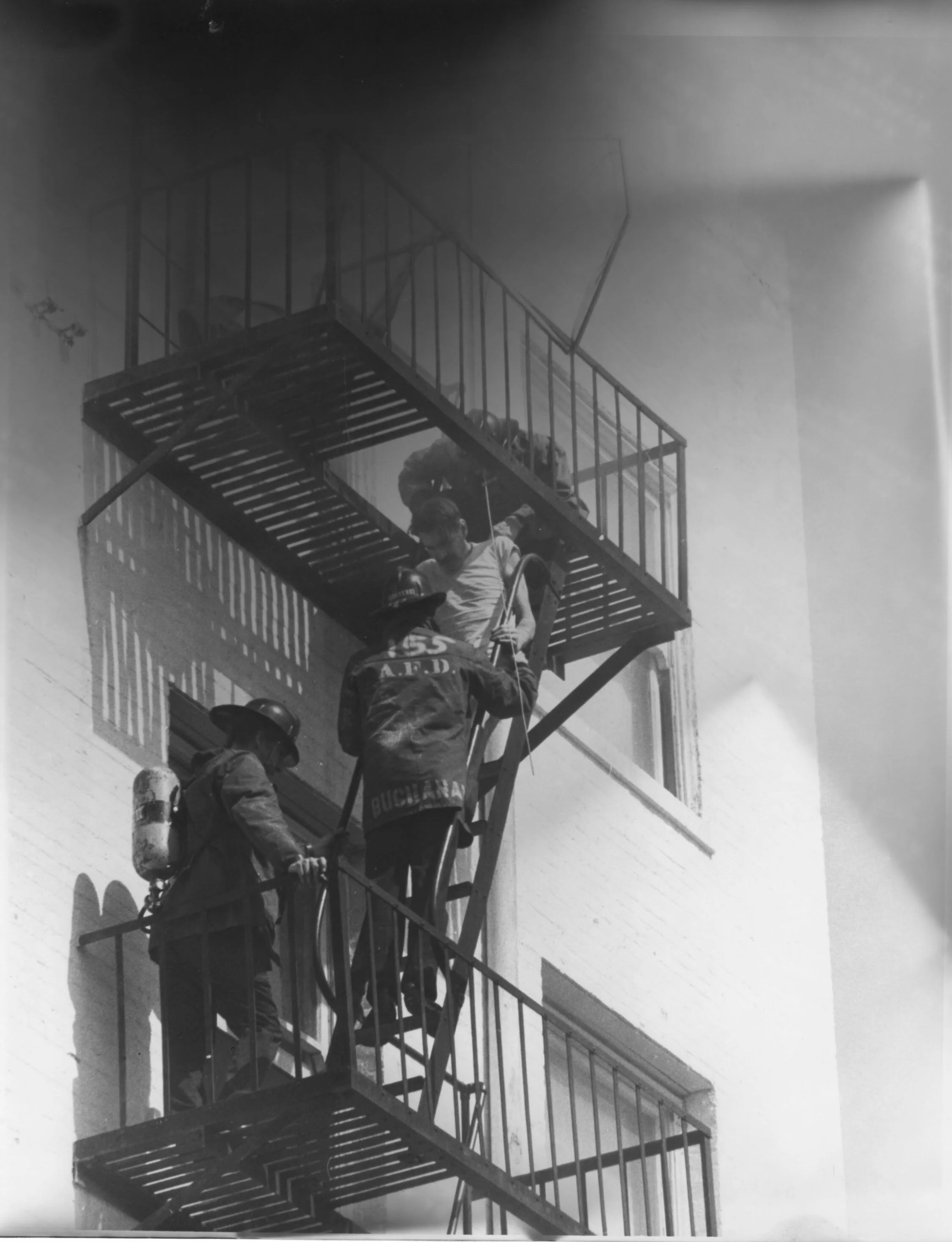 Valencia Hotel fire 182 w lincoln 3-5-1977 