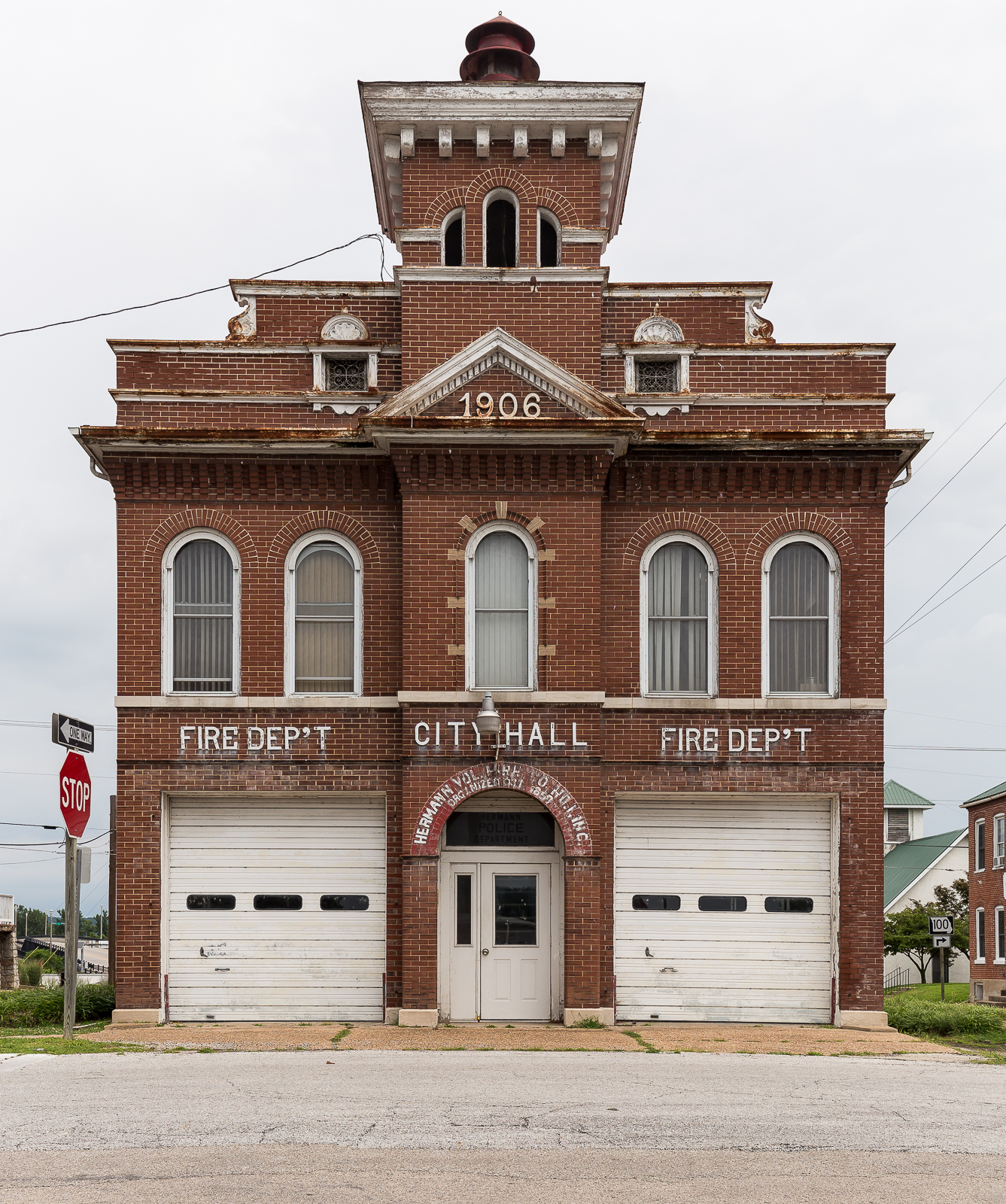  Cool old firehouse. 