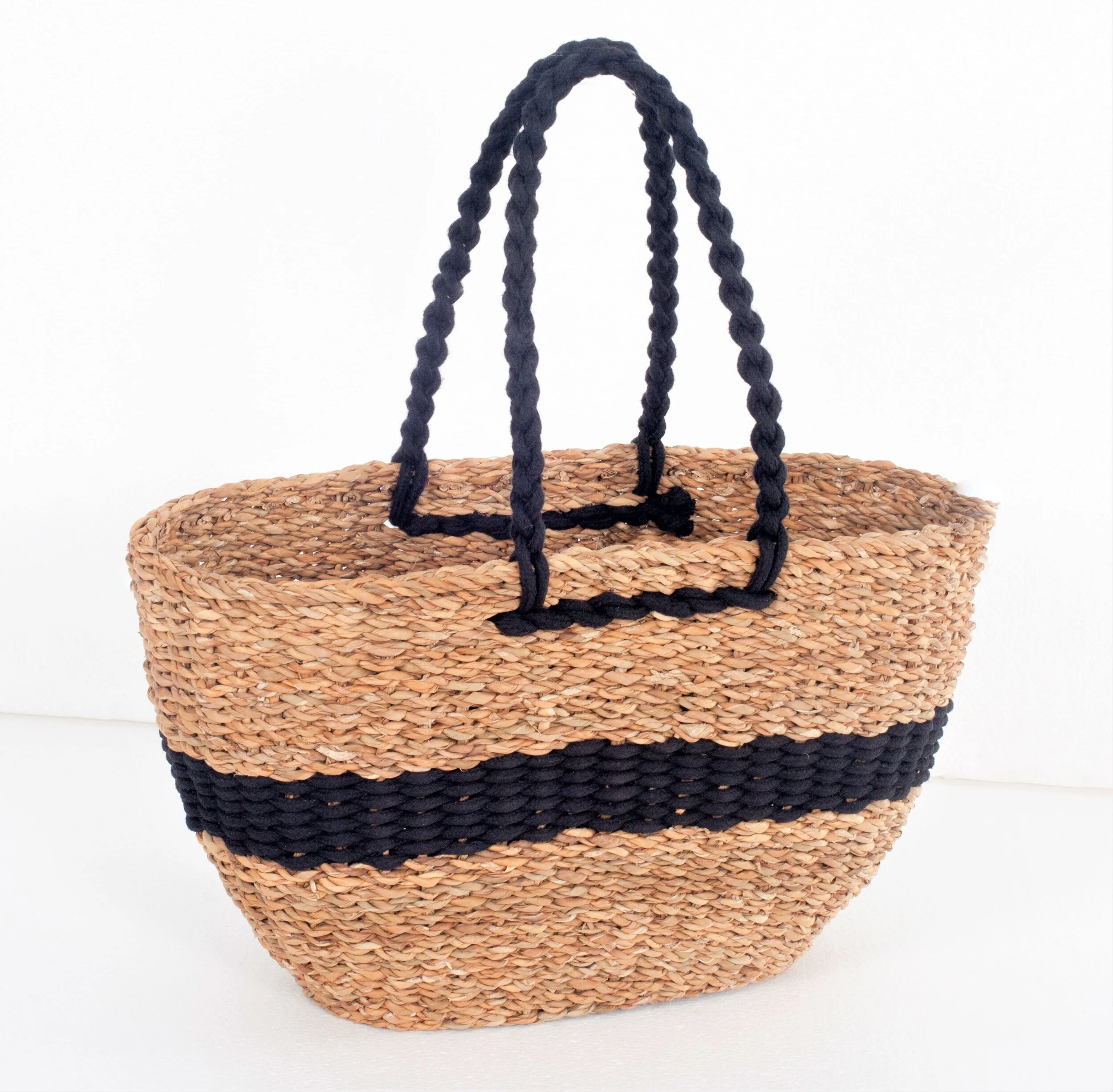 Seagrass tote bag with black stripe and handles