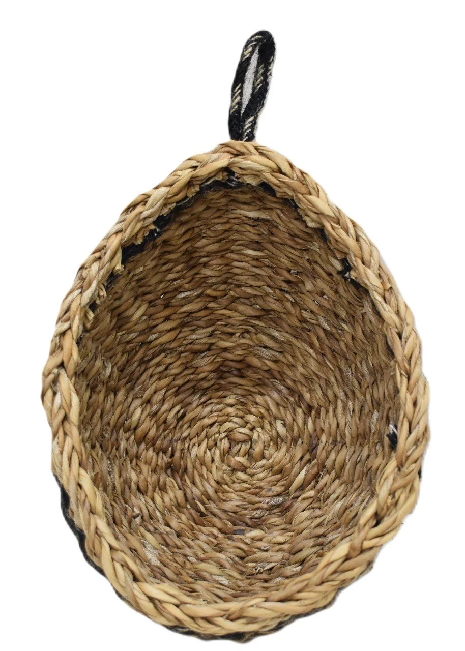 Seagrass Wall Hanging Basket  Small (1).JPG