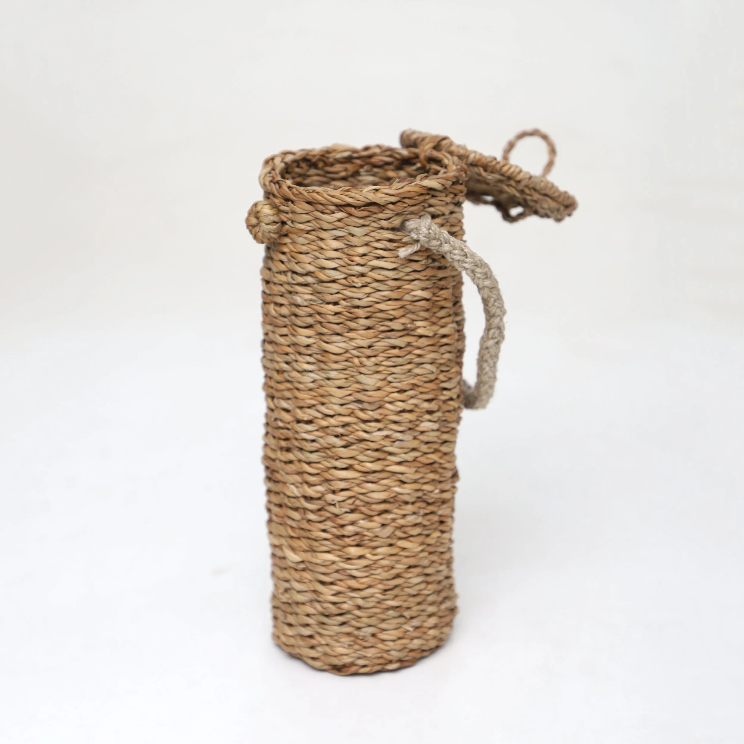 Seagrass Bottle Basket with Lid HHB 449 (2).JPG