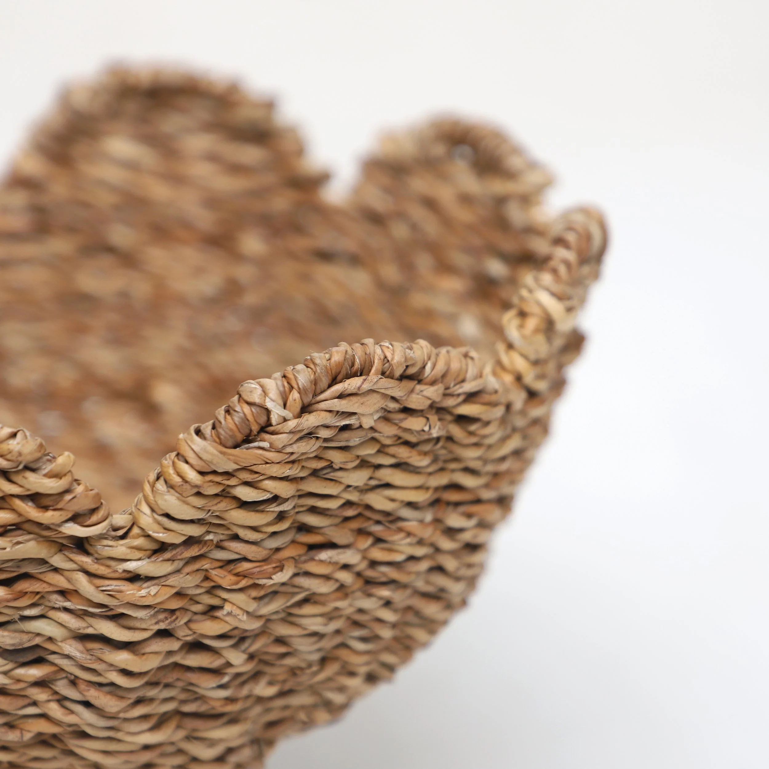 Seagrass Flower Basket HHB 447 (3).JPG