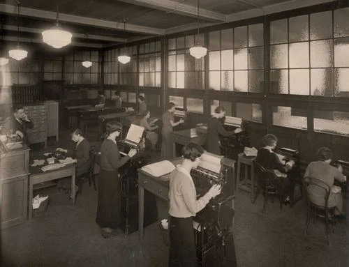 Wesleyan+-+Office+workers+(1920s).jpg