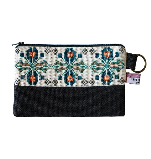 makeup-bag.jpg