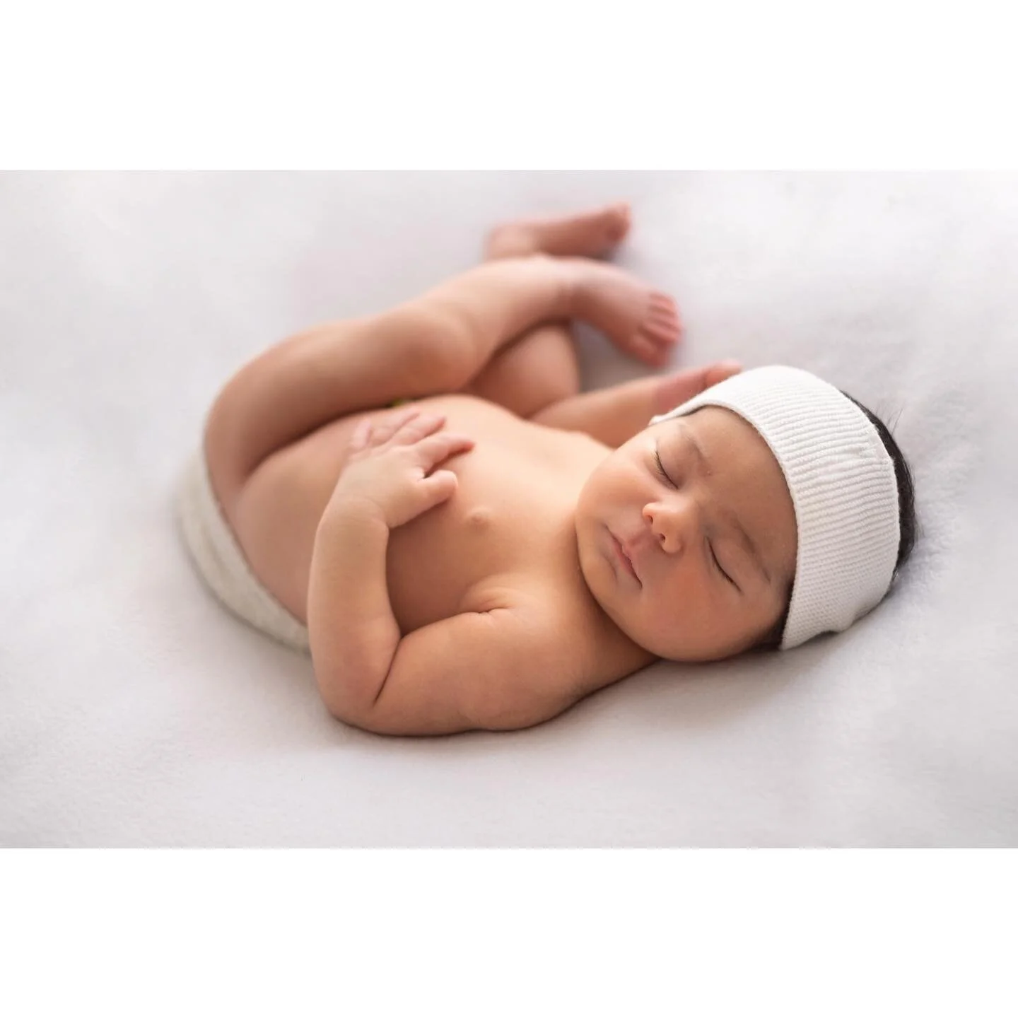 Moltes vegades ens pregunteu quantes fotos entreguem. Doncs fa temps que les entreguem totes, les bones es clar. En una sessi&oacute; hi ha fotos on mireu a c&agrave;mara, altres on jugueu, on us abraceu, on us feu un pet&oacute; ... i tamb&eacute; f