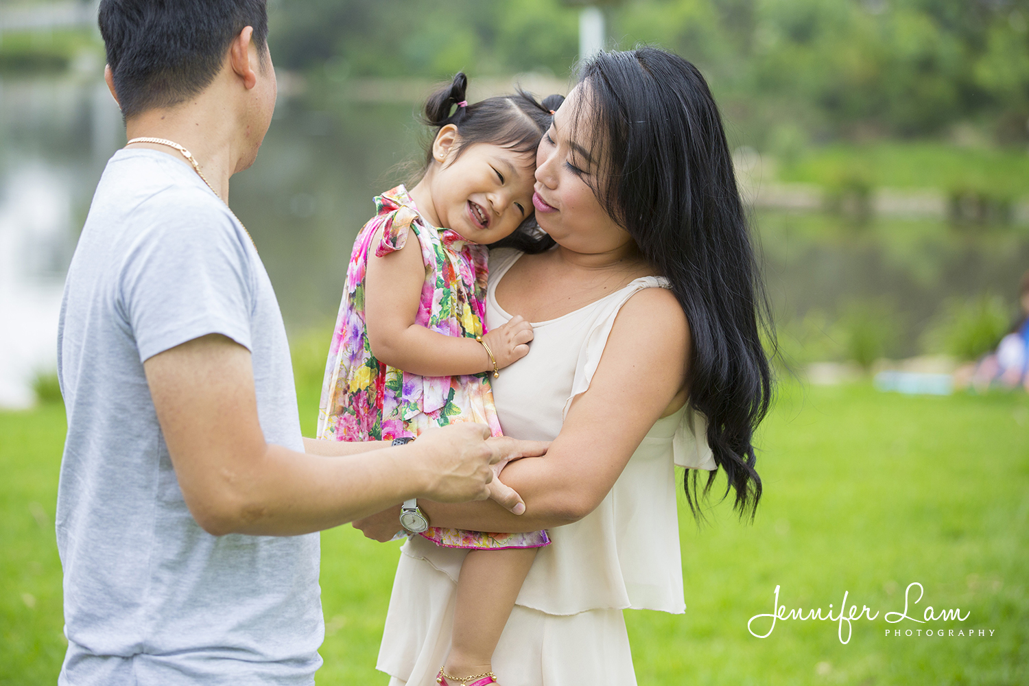 Family Portrait Session - Sydney - Jennifer Lam Photography (5).jpg