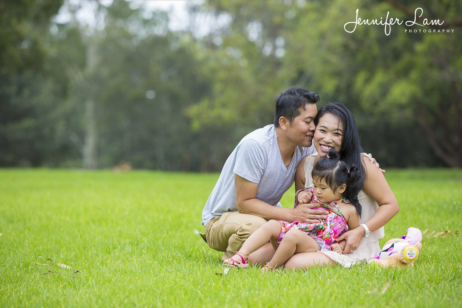 Family Portrait Session - Sydney - Jennifer Lam Photography (13).jpg