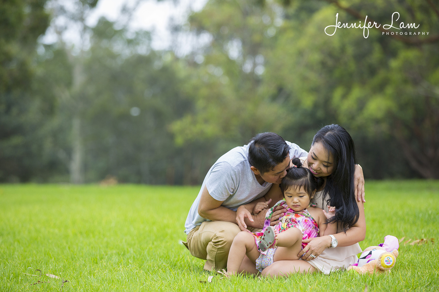 Family Portrait Session - Sydney - Jennifer Lam Photography (14).jpg