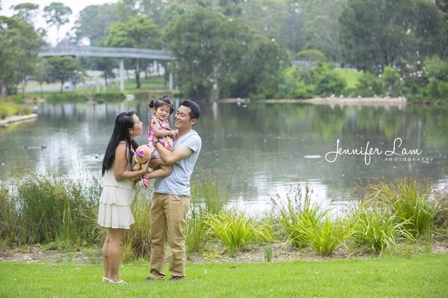 Family Portrait Session - Sydney - Jennifer Lam Photography (1).jpg