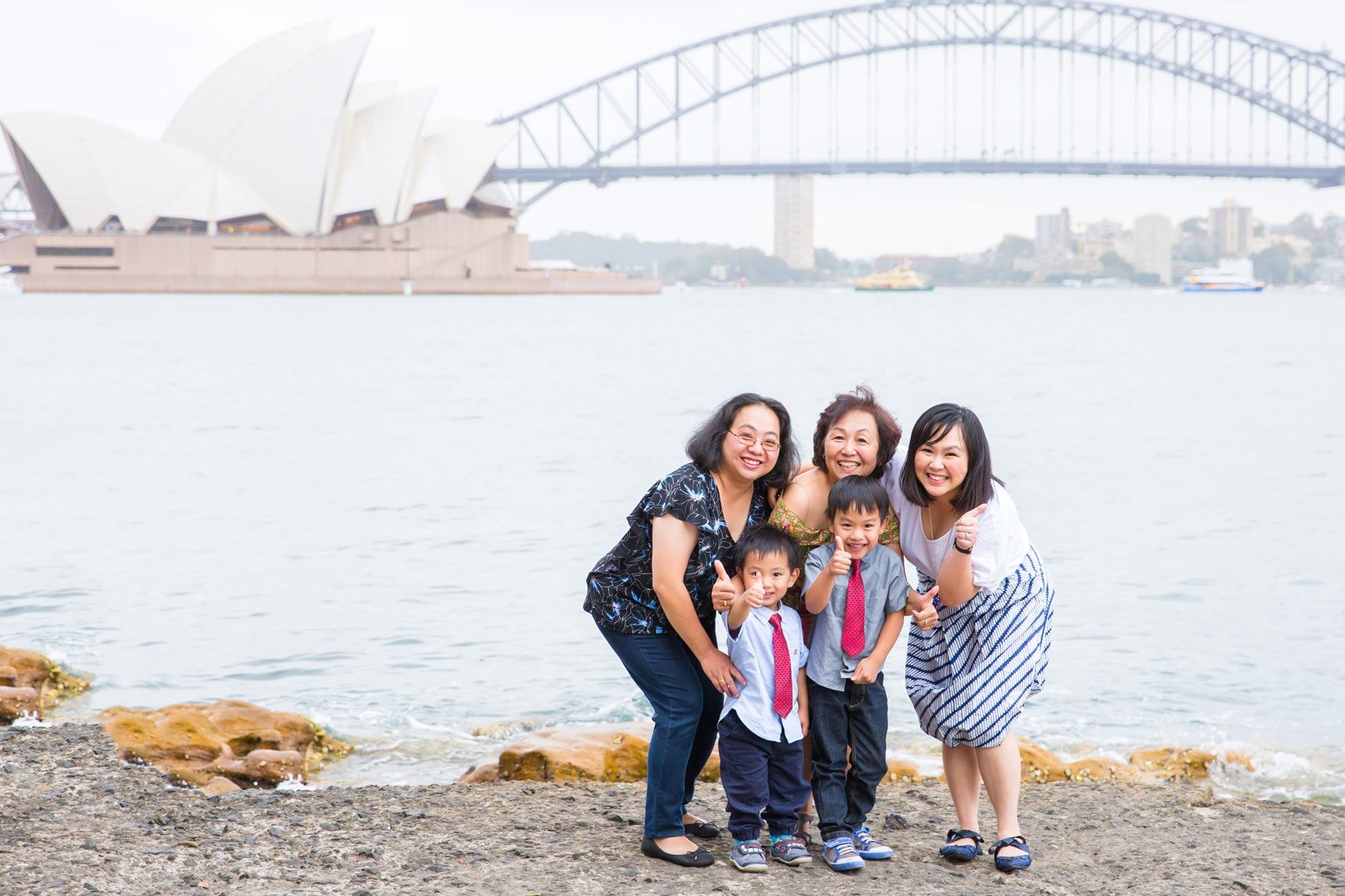 Sydney-family-photographer-outdoor-family-photoshoot-Royal-Botanic-Gardens-(12).jpg