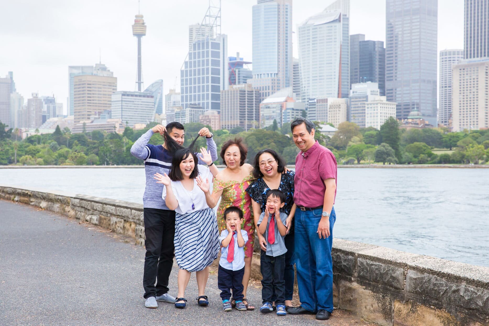 Sydney-family-photographer-outdoor-family-photoshoot-Royal-Botanic-Gardens-(17).jpg