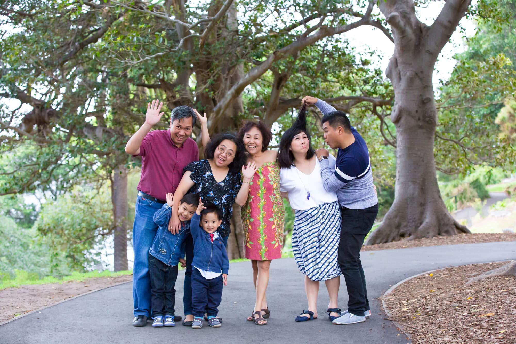 Sydney-family-photographer-outdoor-family-photoshoot-Royal-Botanic-Gardens-(45).jpg