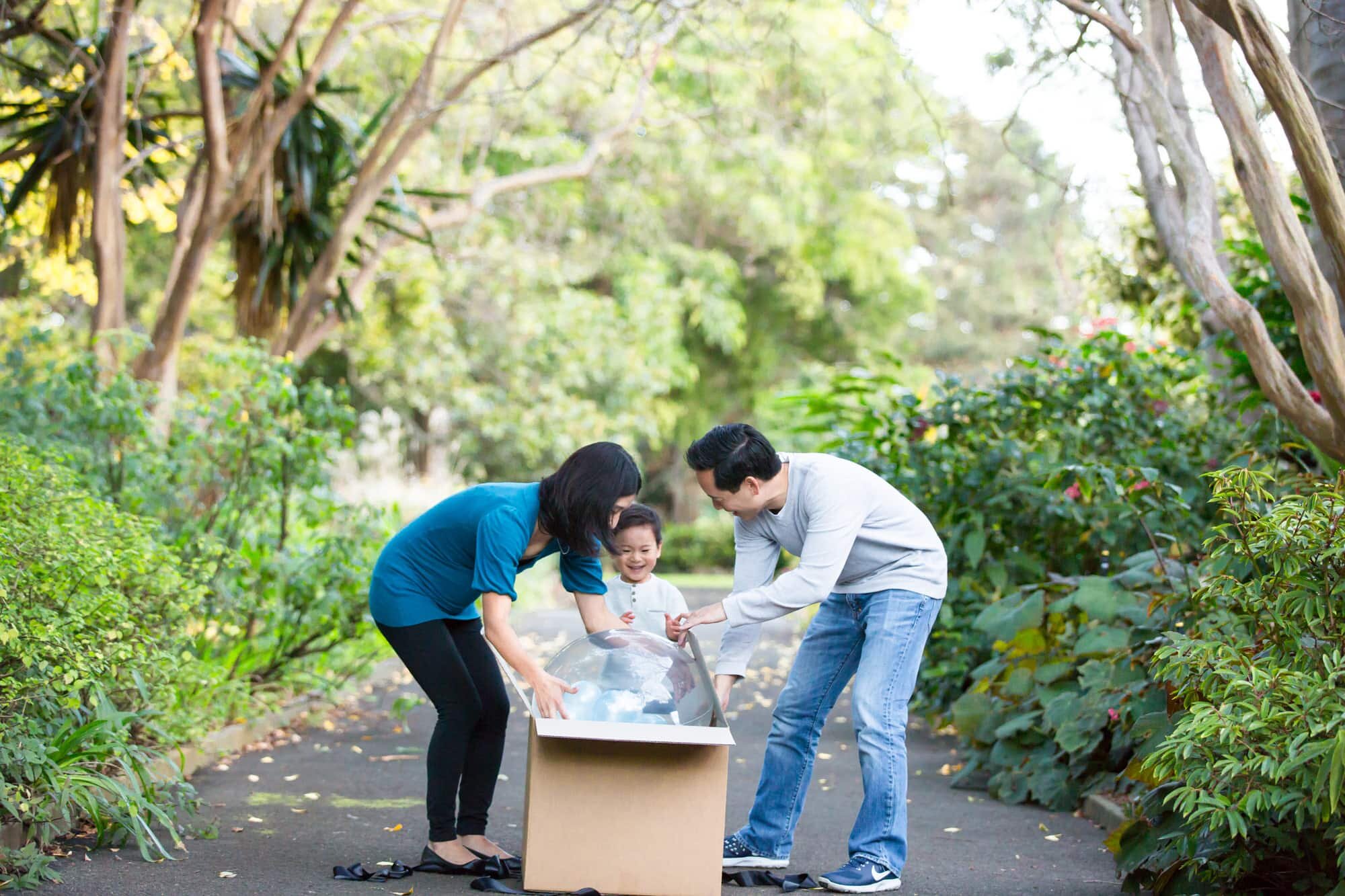 Sydney-family-photographer-outdoor-family-photoshoot-Sydney-Royal-Botanic-Gardens-(22).jpg
